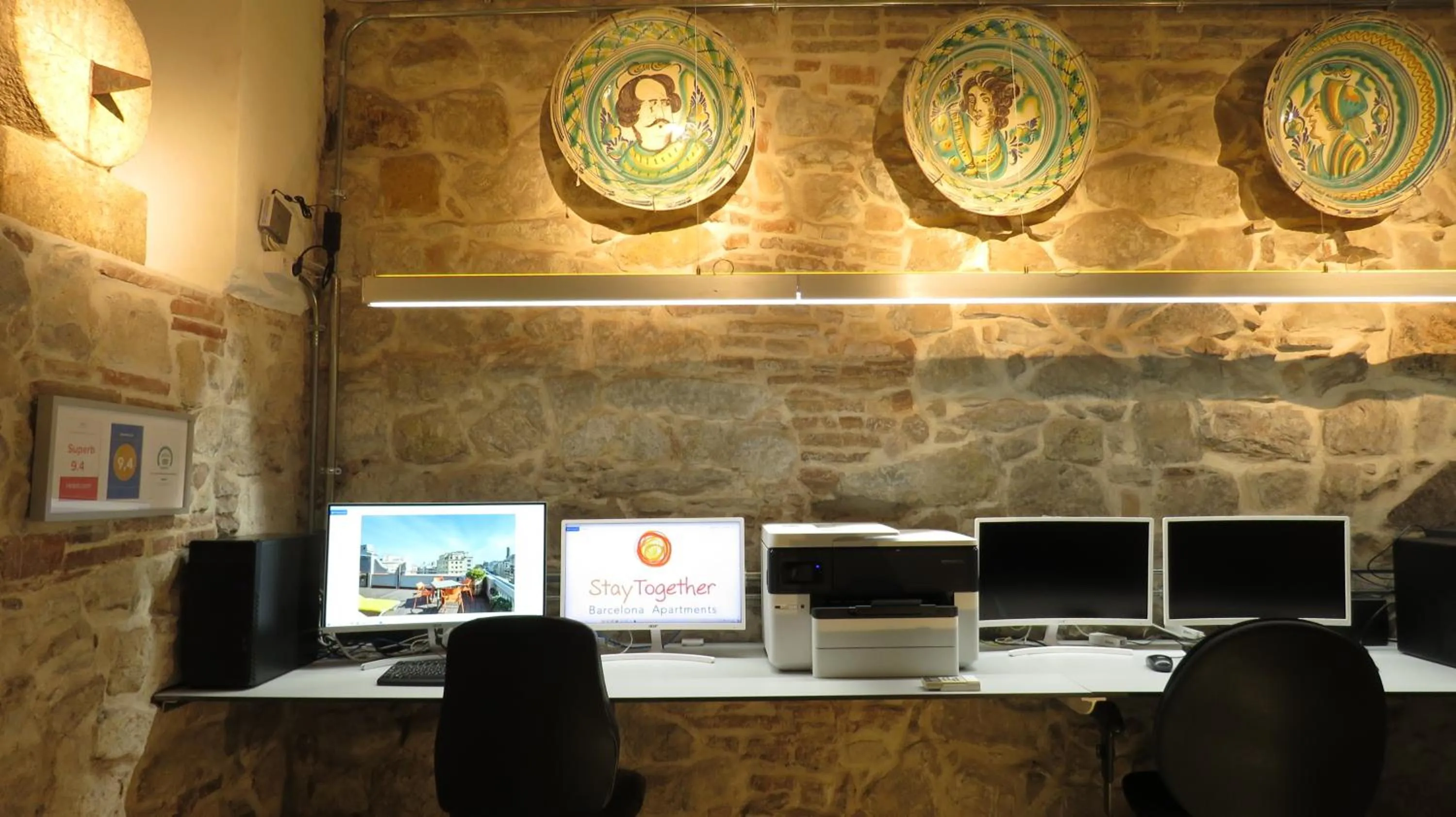 Seating area in Stay Together Barcelona Apartments