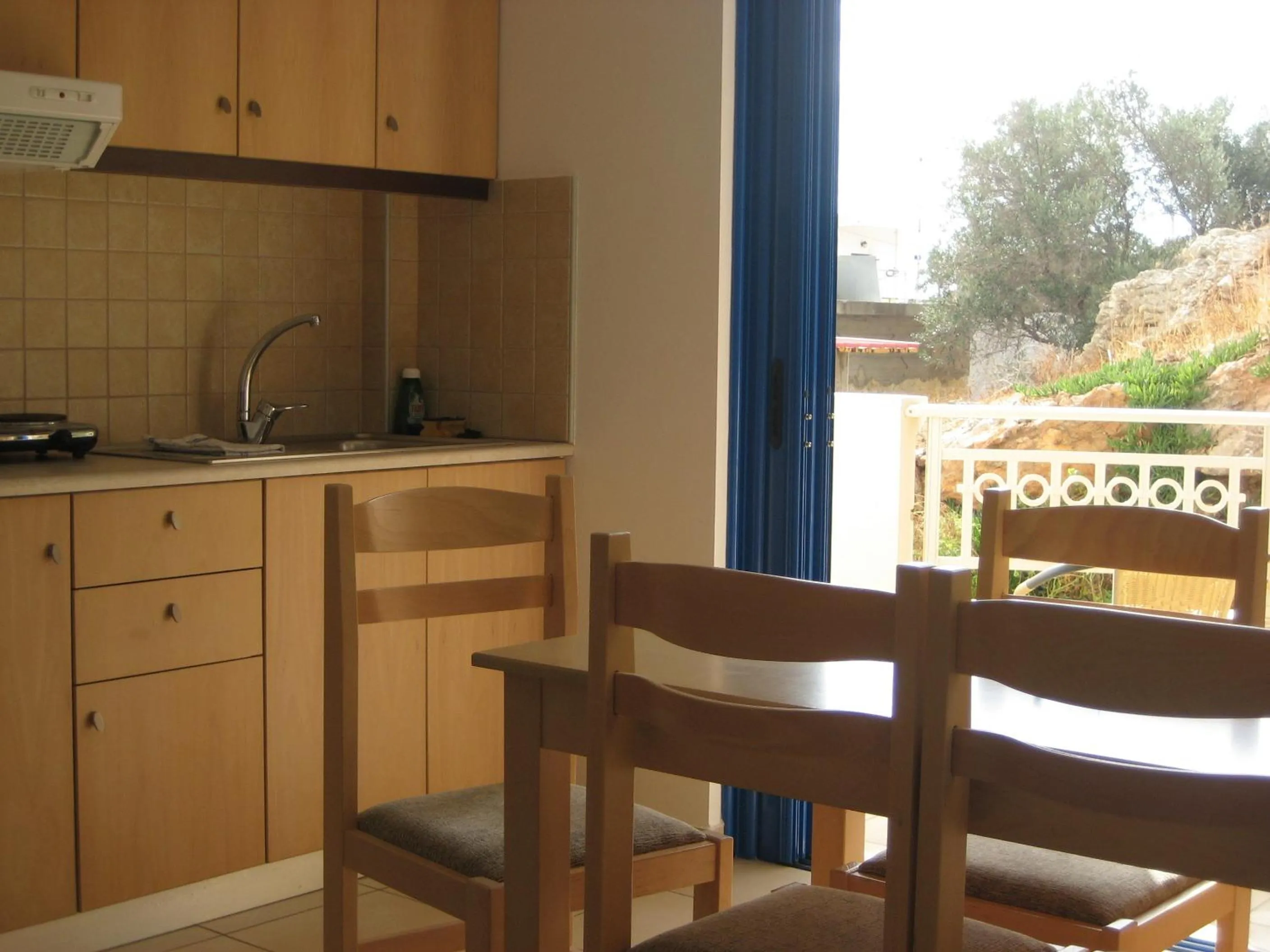 Kitchen or kitchenette in Yiorgos Studios