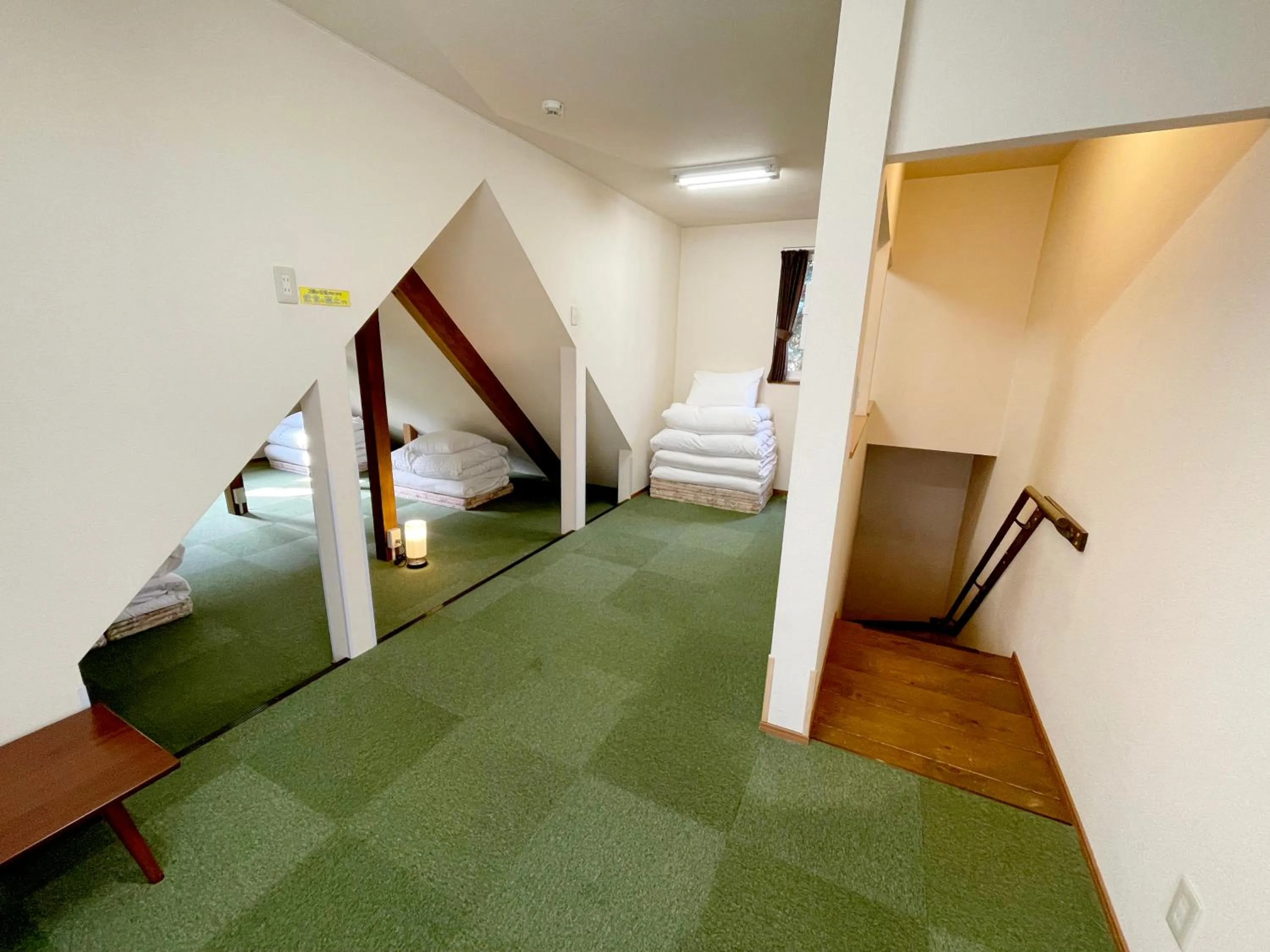 Bedroom, Bed in Winkel Village