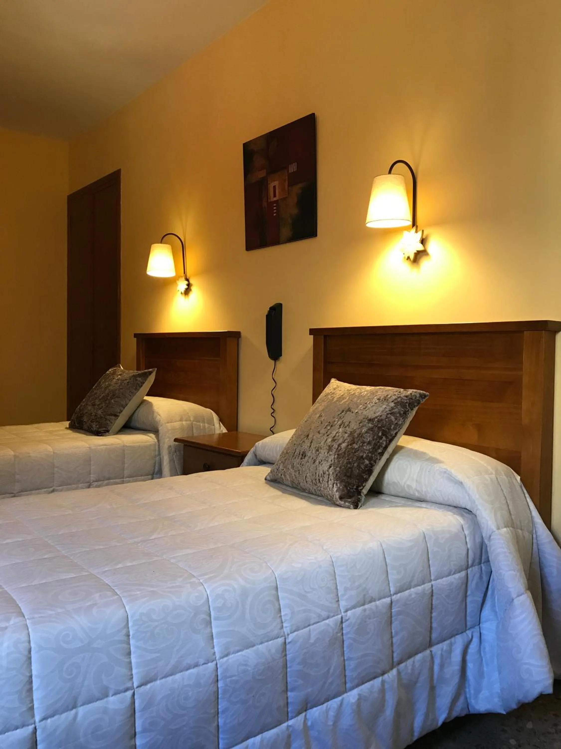 Photo of the whole room, Bed in Hotel La Bonaigua