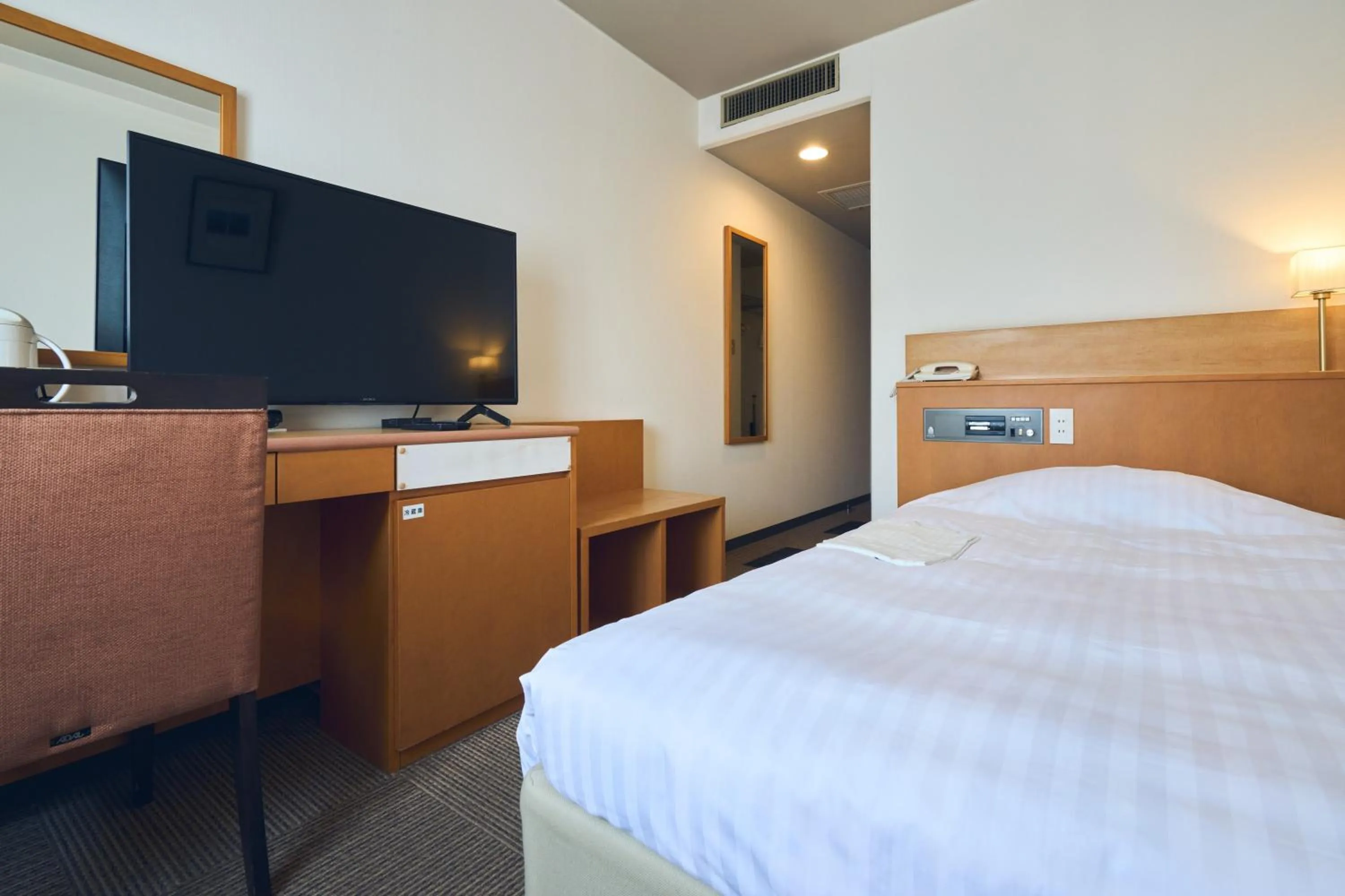 Photo of the whole room, Bed in Hotel Lexton Kagoshima