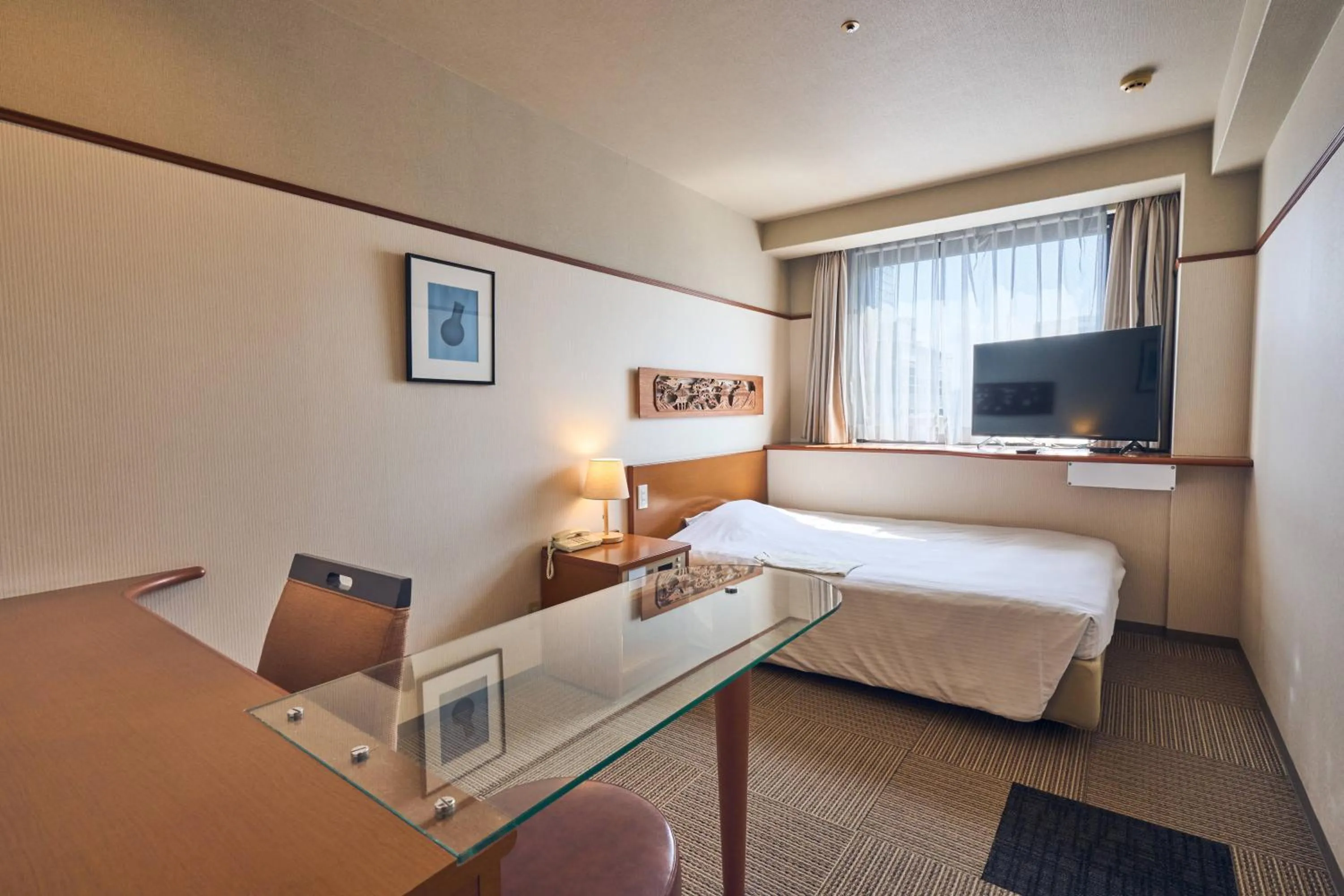Photo of the whole room, Bed in Hotel Lexton Kagoshima