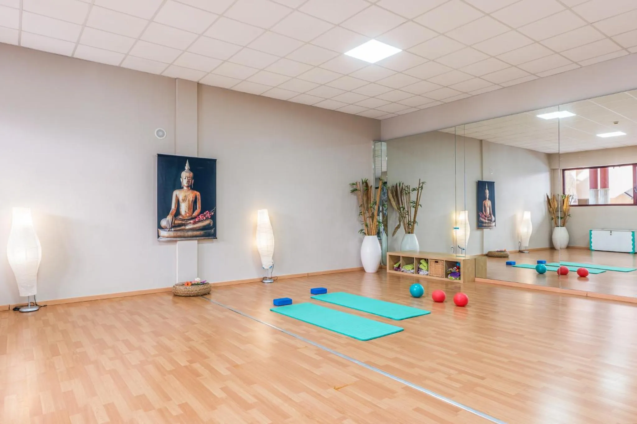 Area and facilities in Hotel Esmeralda Maris by LIVVO