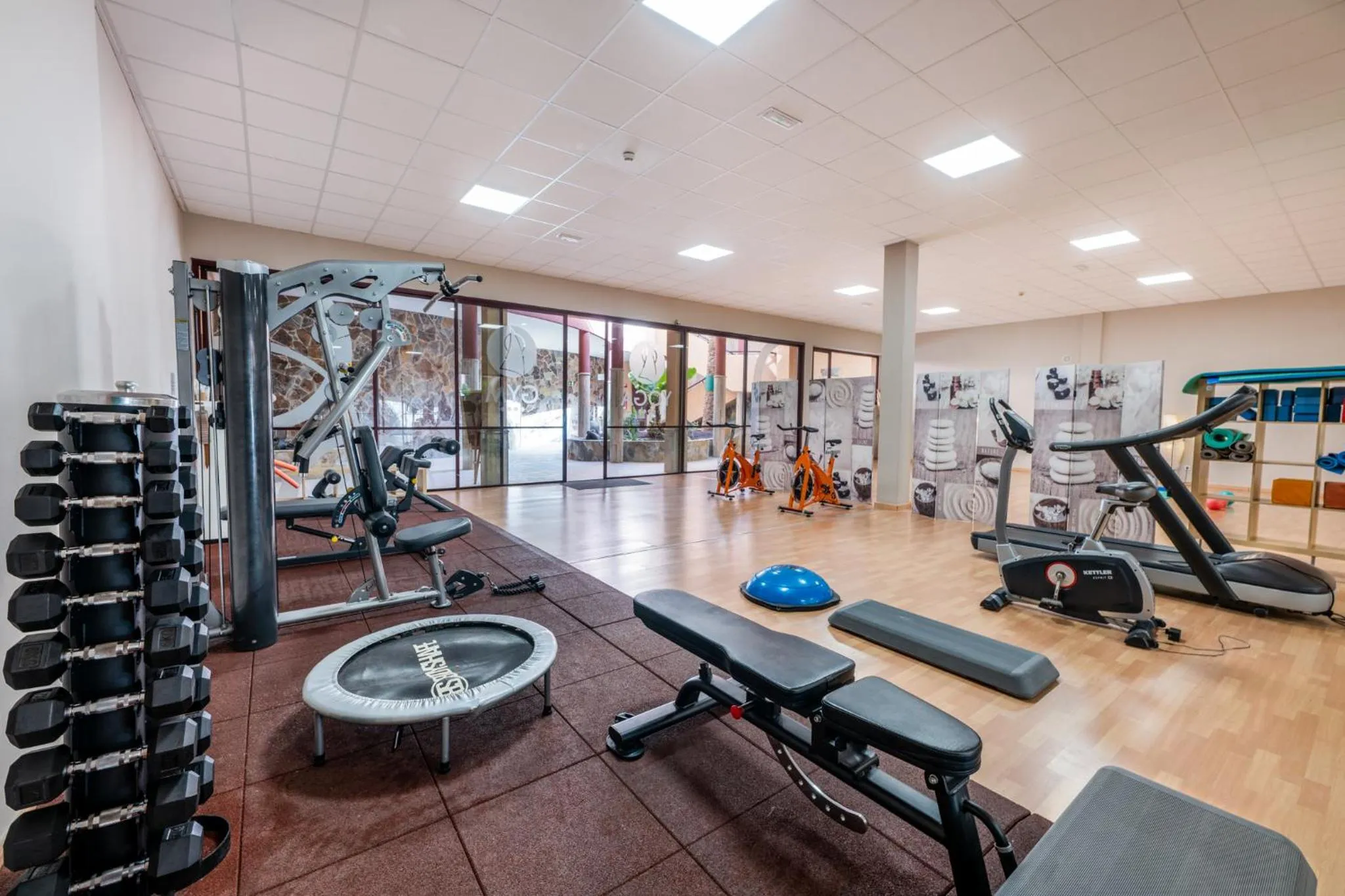 Area and facilities in Hotel Esmeralda Maris by LIVVO