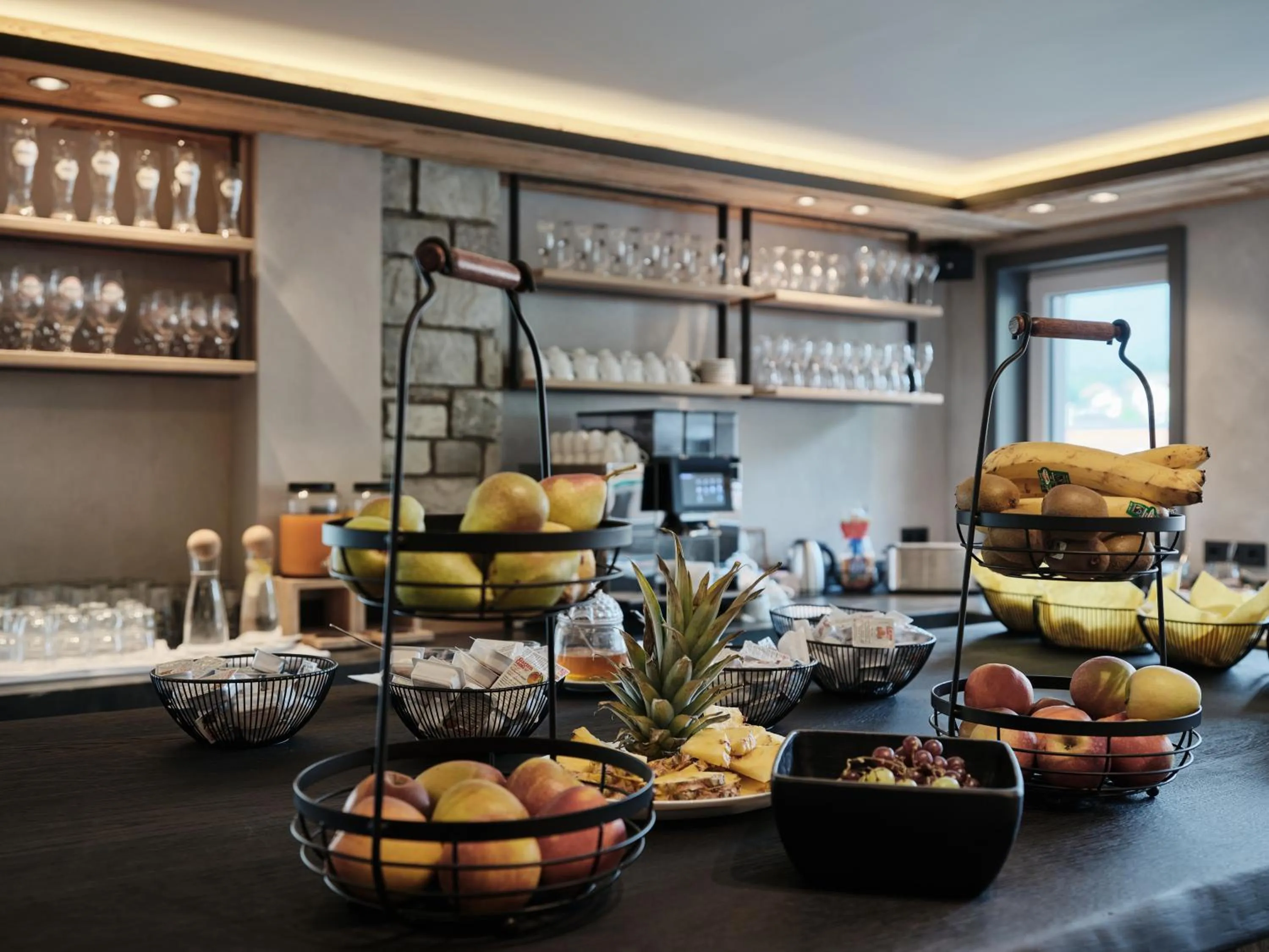 Buffet breakfast in Hotel Garni Pinzgau, Fabian Hüttl