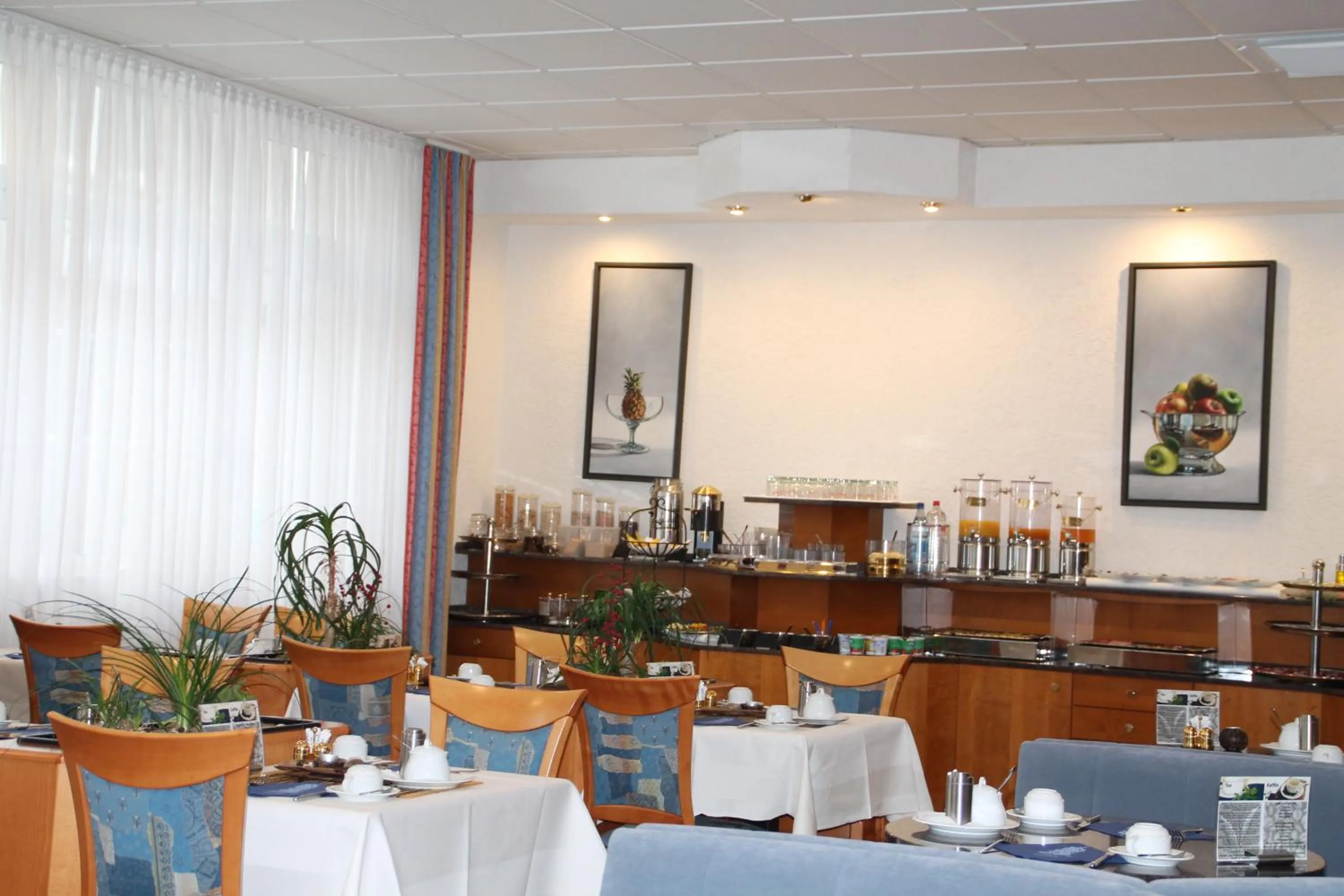 Restaurant/places to eat in RIESENjunior Hanau by Trip Inn