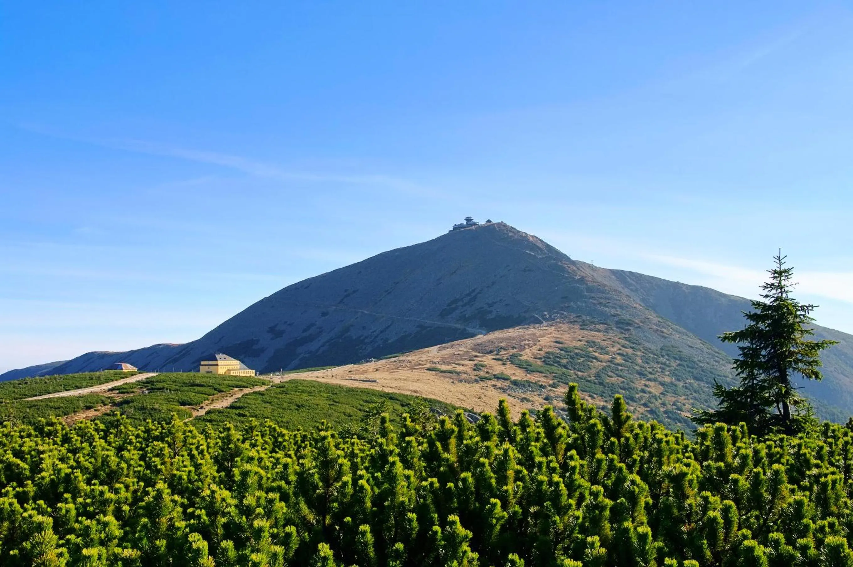 Area and facilities in Greno Hotel & Spa