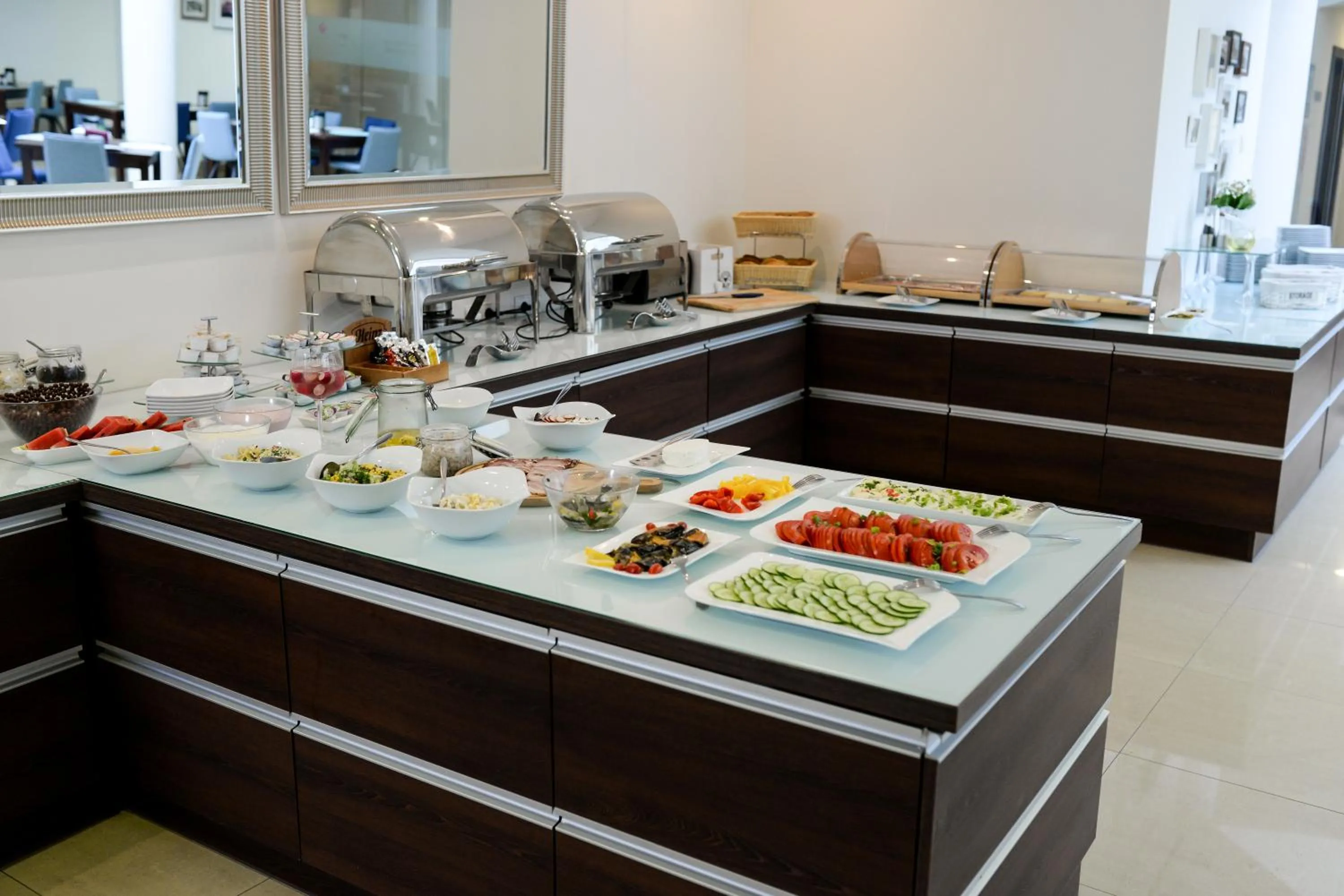 Buffet breakfast in Hotel Centrum Malbork