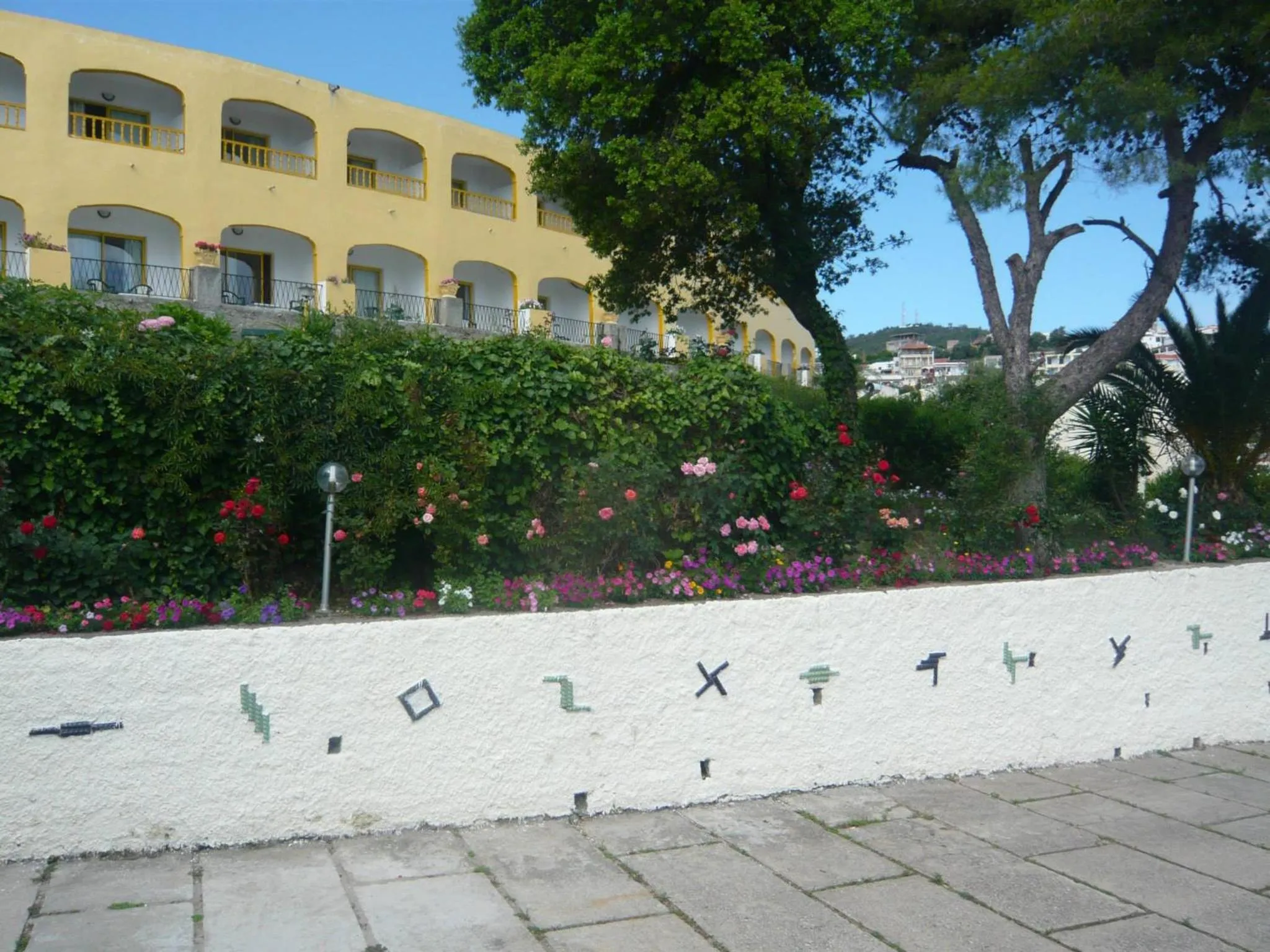 Property building in Hôtel LES MIMOSAS TABARKA