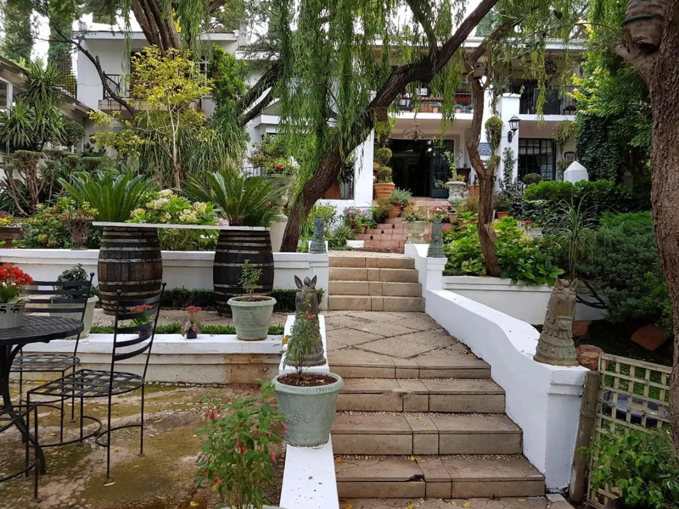 Garden in Pheasant Hill Bed and Breakfast