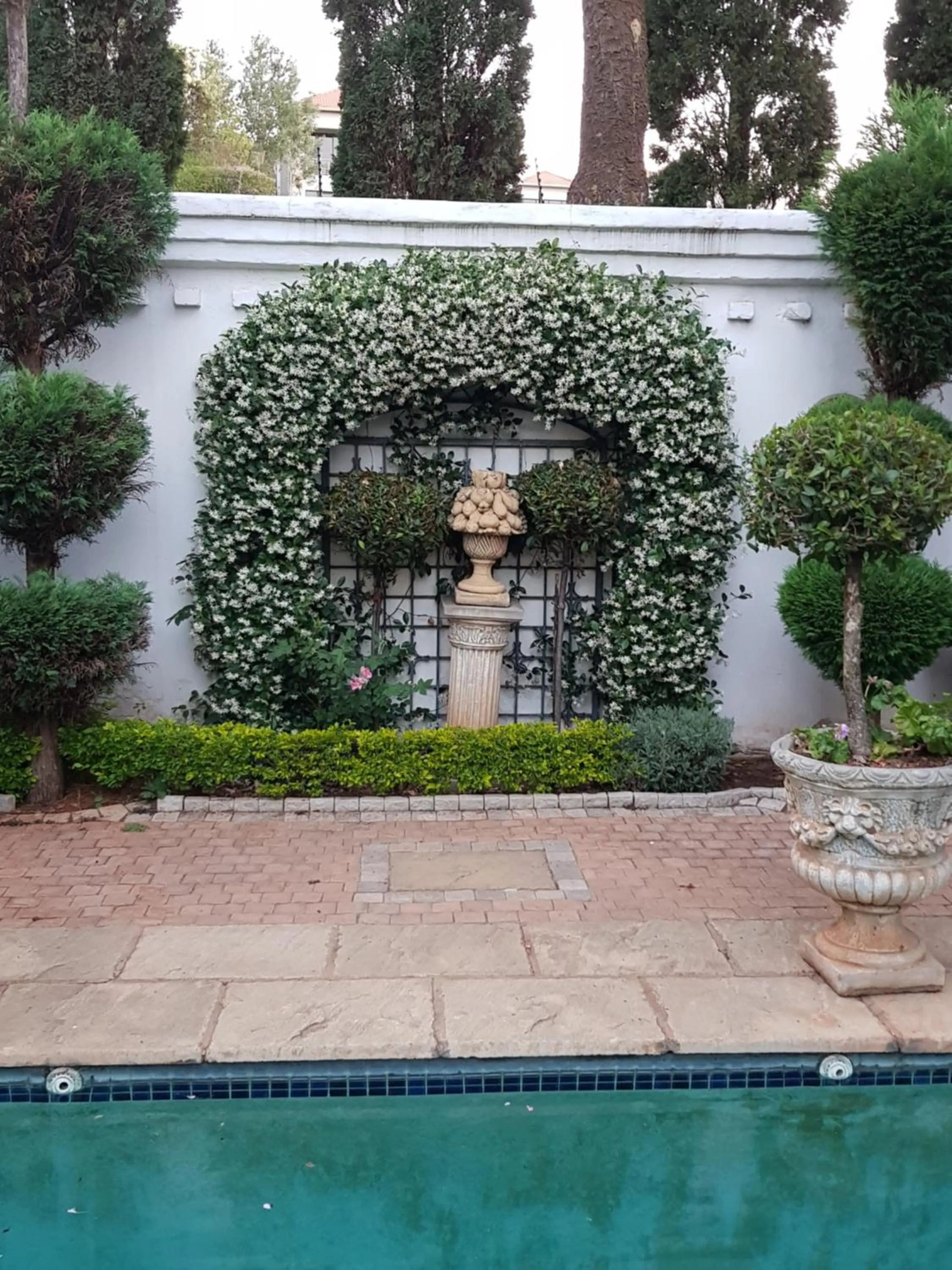 Garden in Pheasant Hill Bed and Breakfast