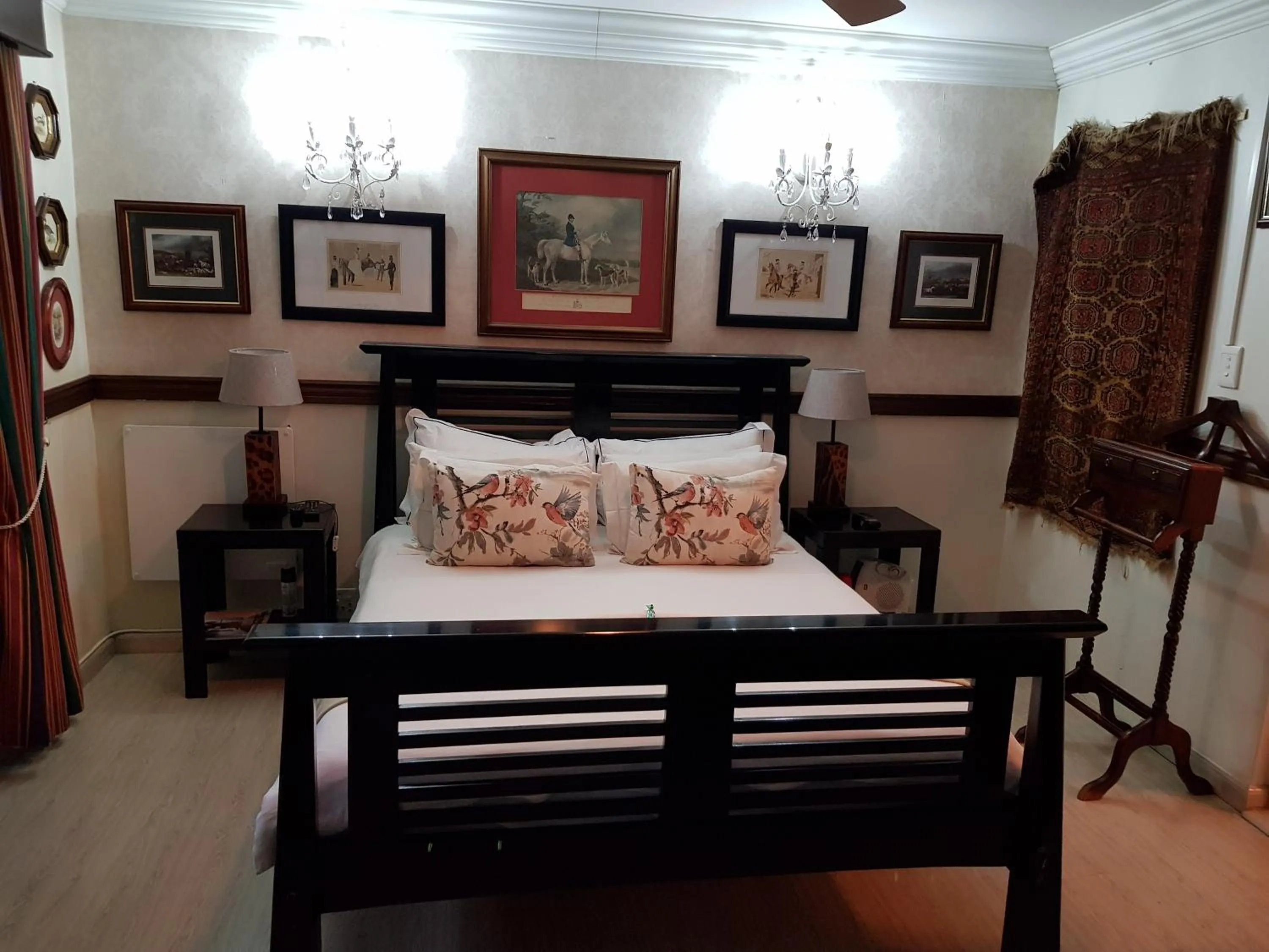 Bedroom, Bed in Pheasant Hill Bed and Breakfast