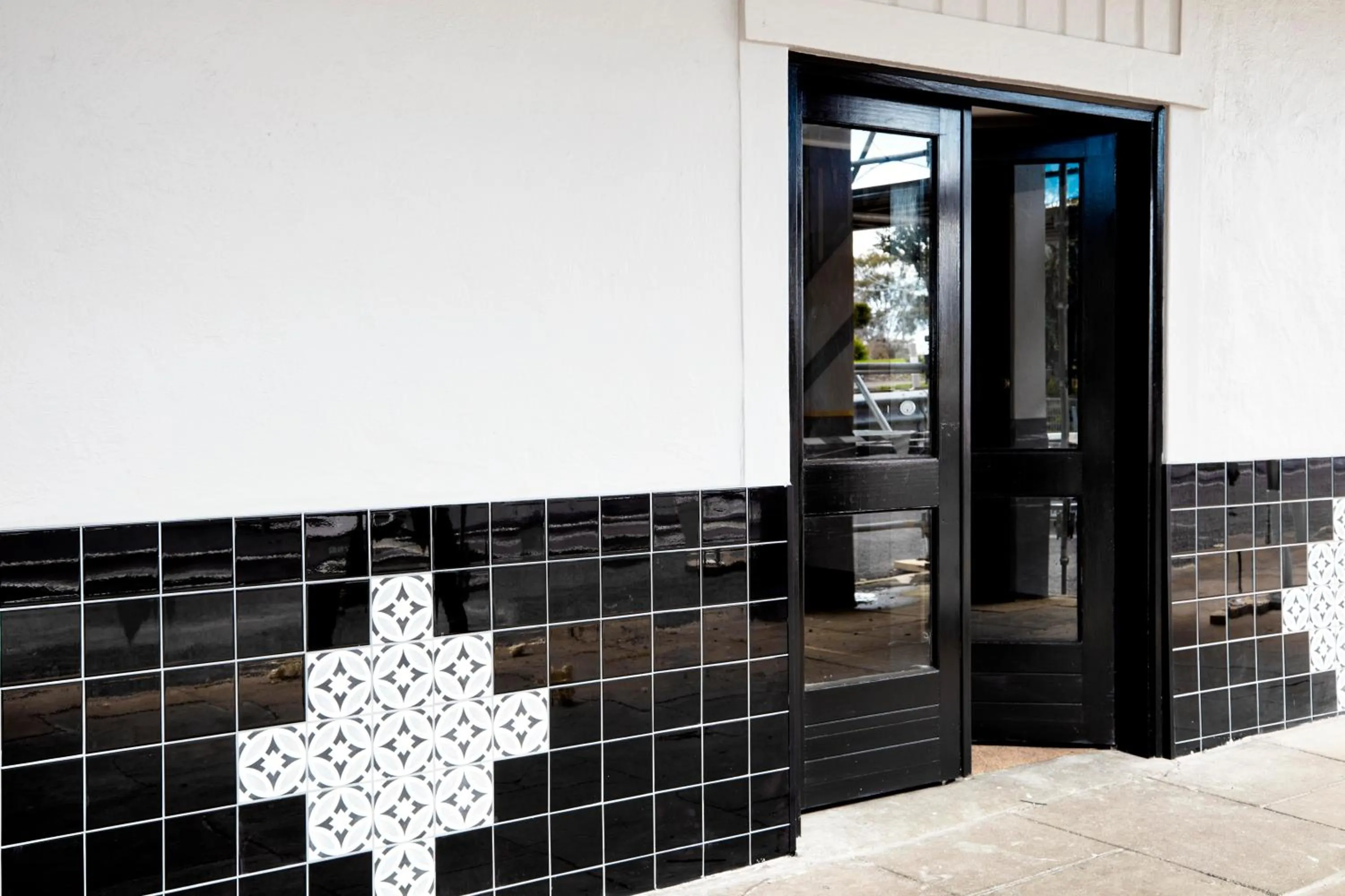 Property building in The Royal Hotel, Drouin