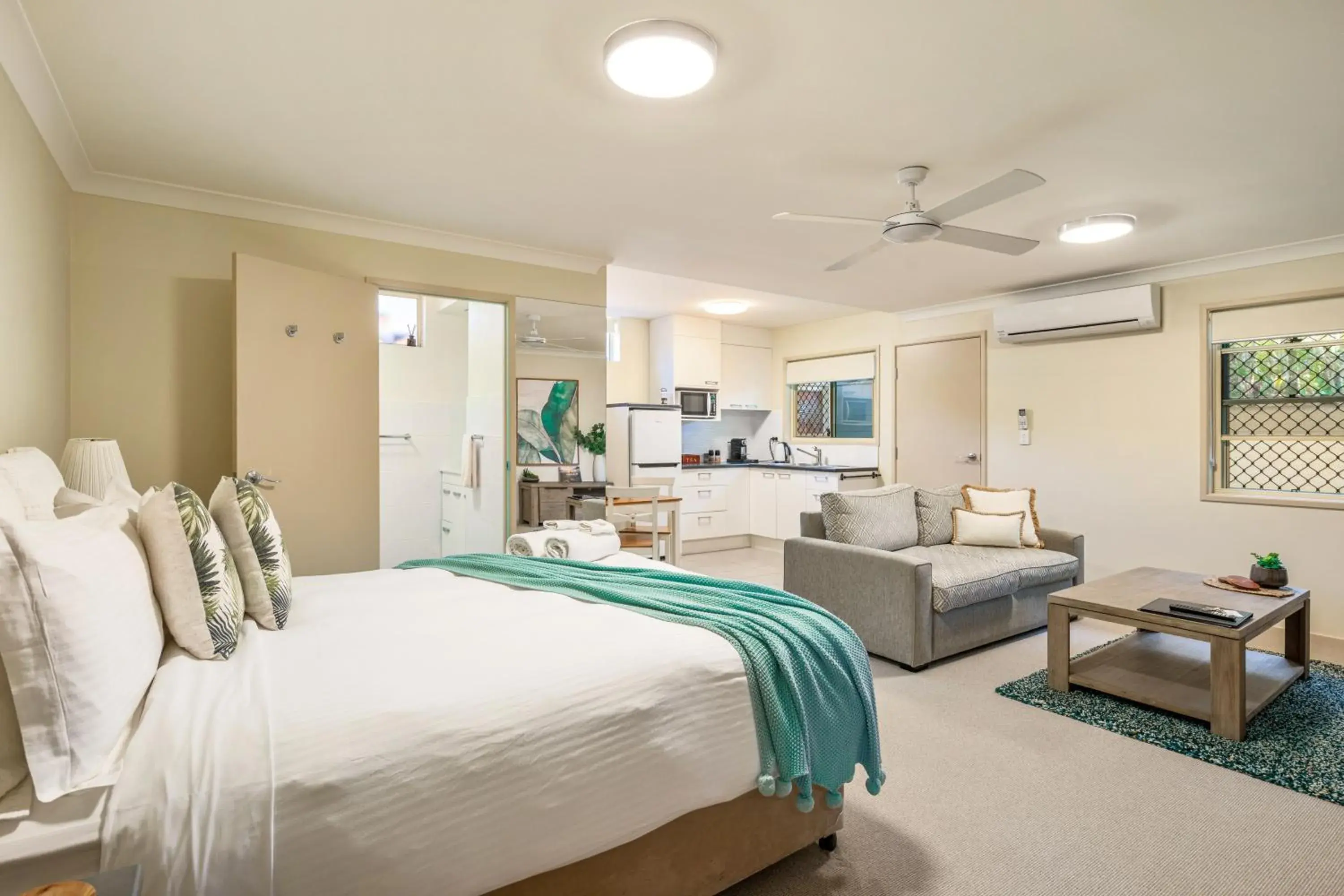 Tamarind Apartment - Ground Floor in The Guesthouse Maleny Tamarind Apartment - Ground Floor in The Guesthouse Maleny