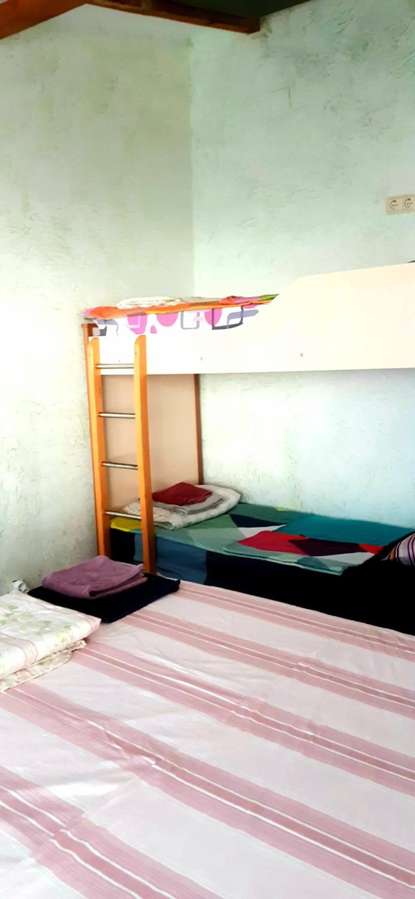 bunk bed in TJ Guest House