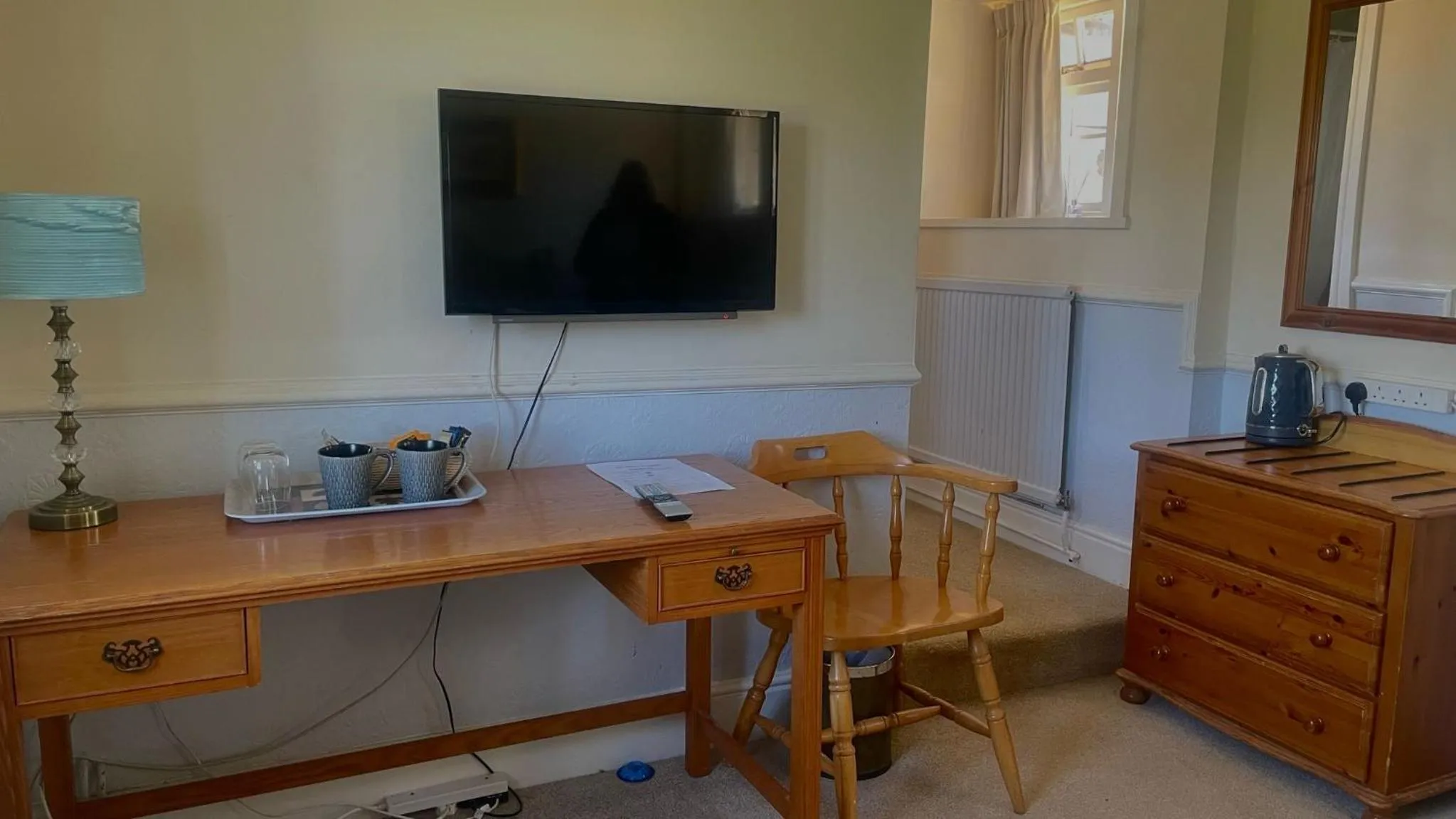 TV and multimedia in The Sibson Inn Hotel