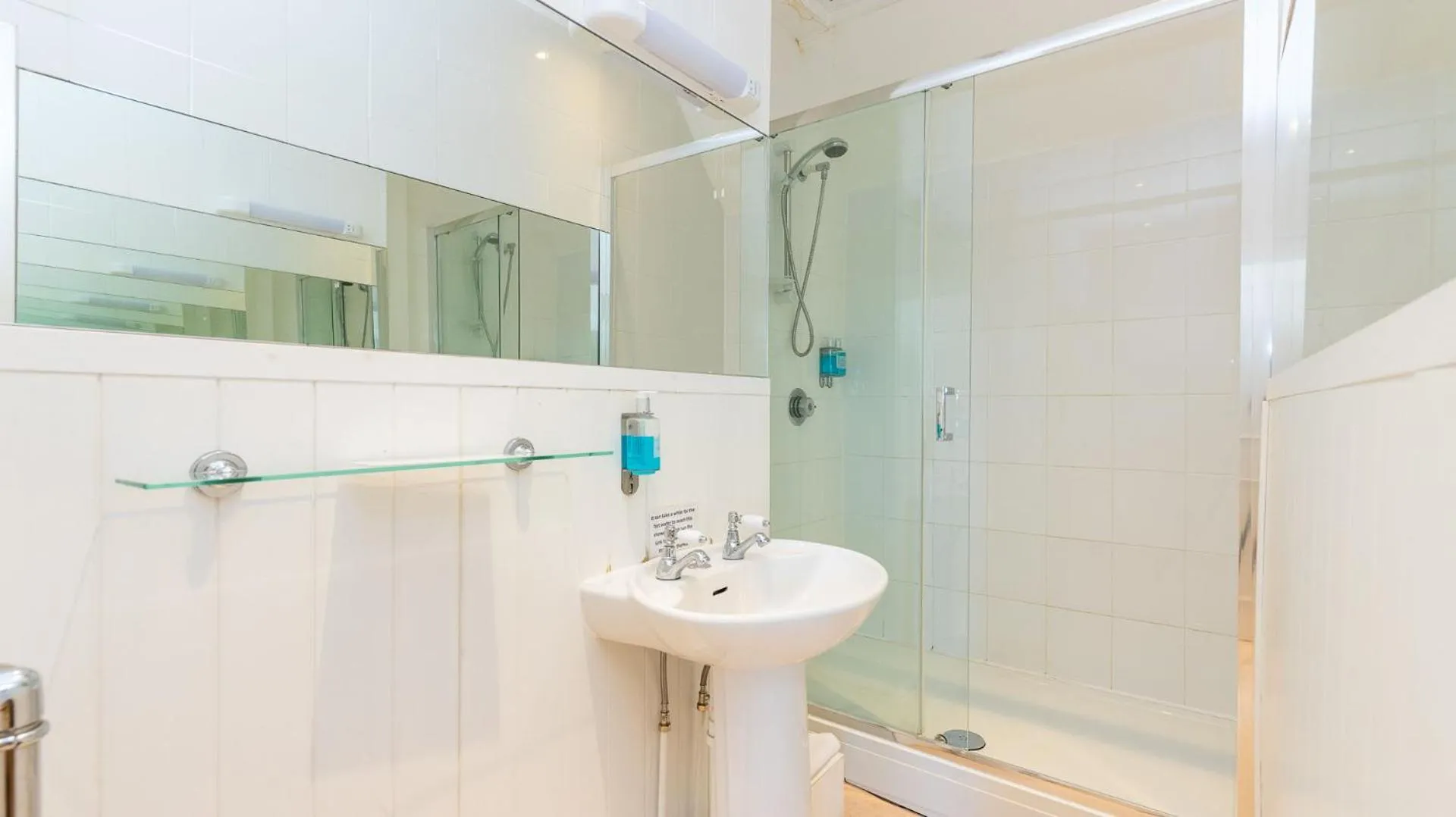 Bathroom in The Sibson Inn Hotel