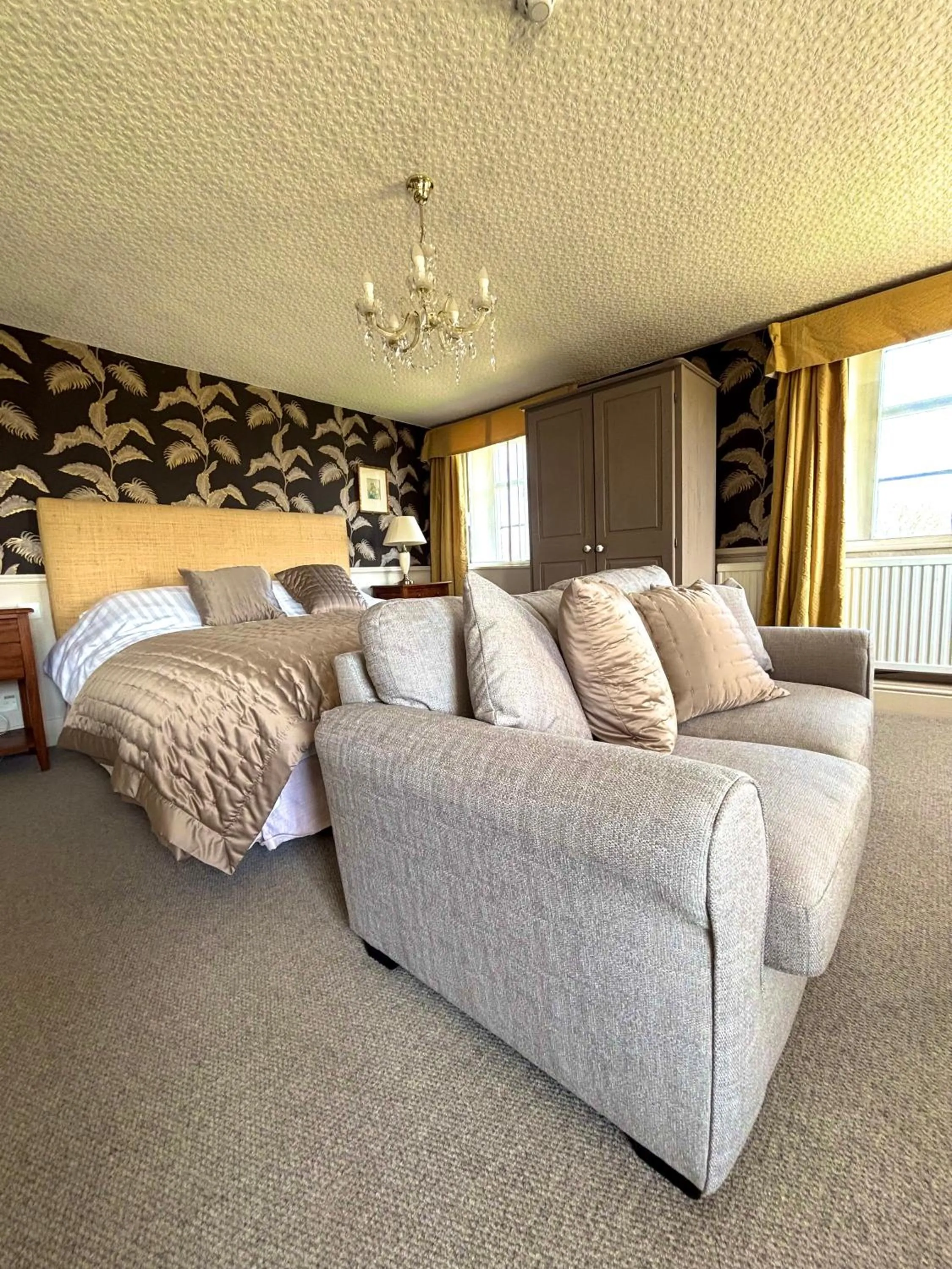 Bed in The Sibson Inn Hotel