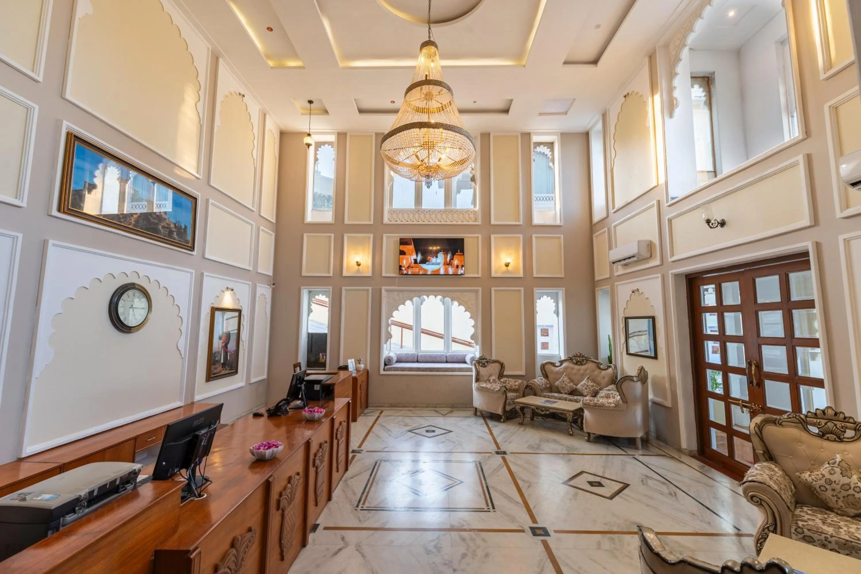 Lobby or reception in The Everest Hill Resort & Spa-Kumbhalgarh