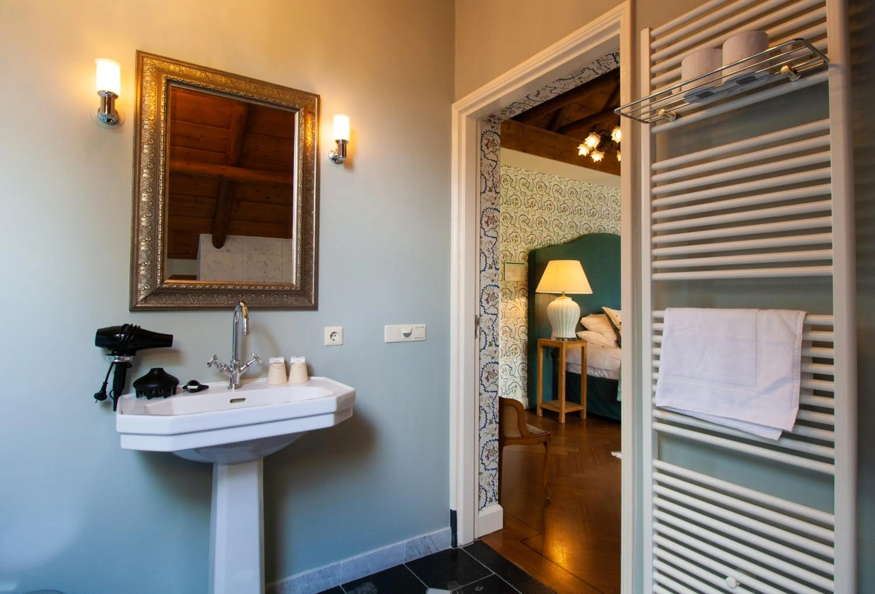 Bathroom in Villa Veertien