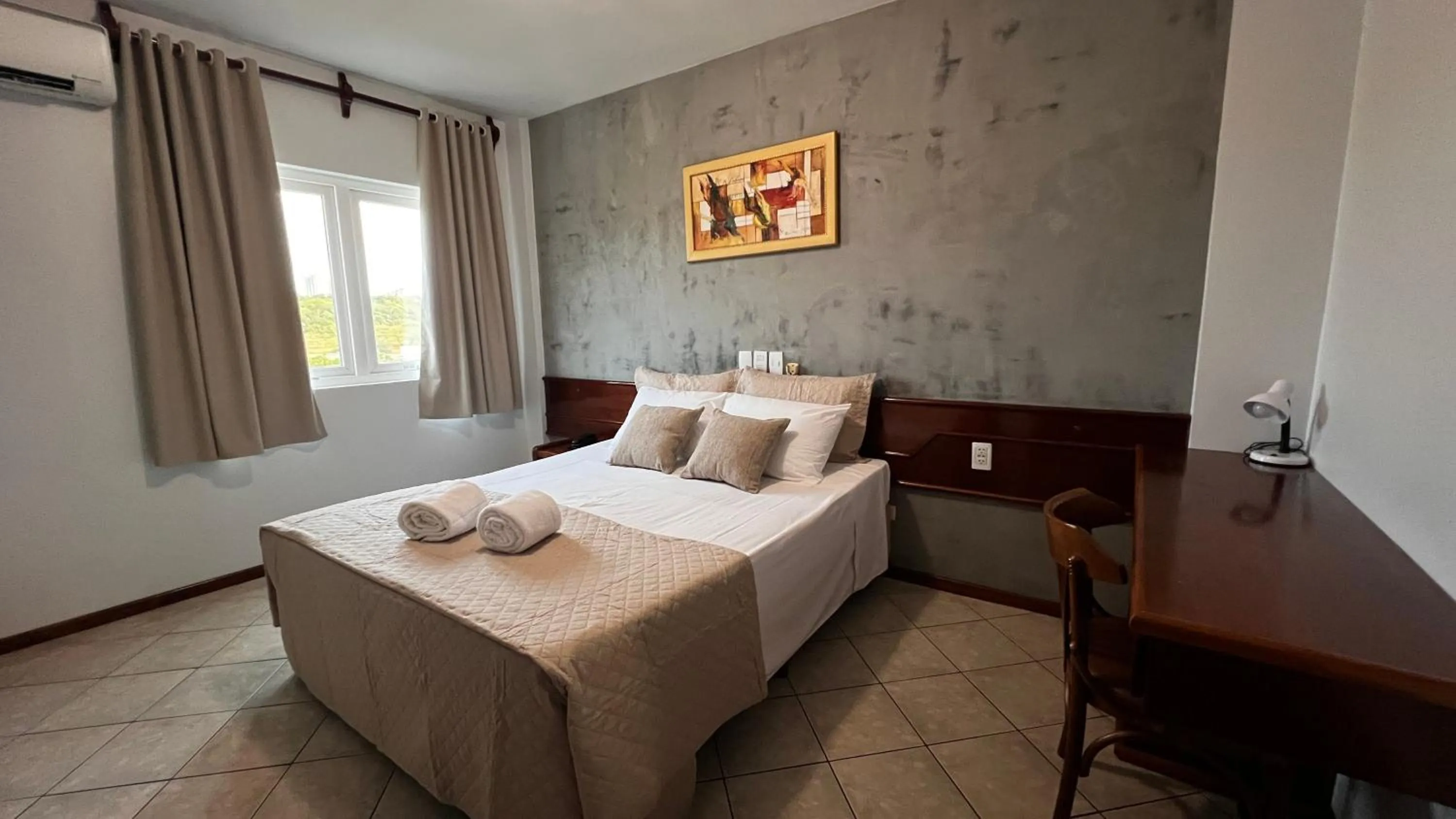 Photo of the whole room, Bed in Hotel Portinari Ponte da Amizade