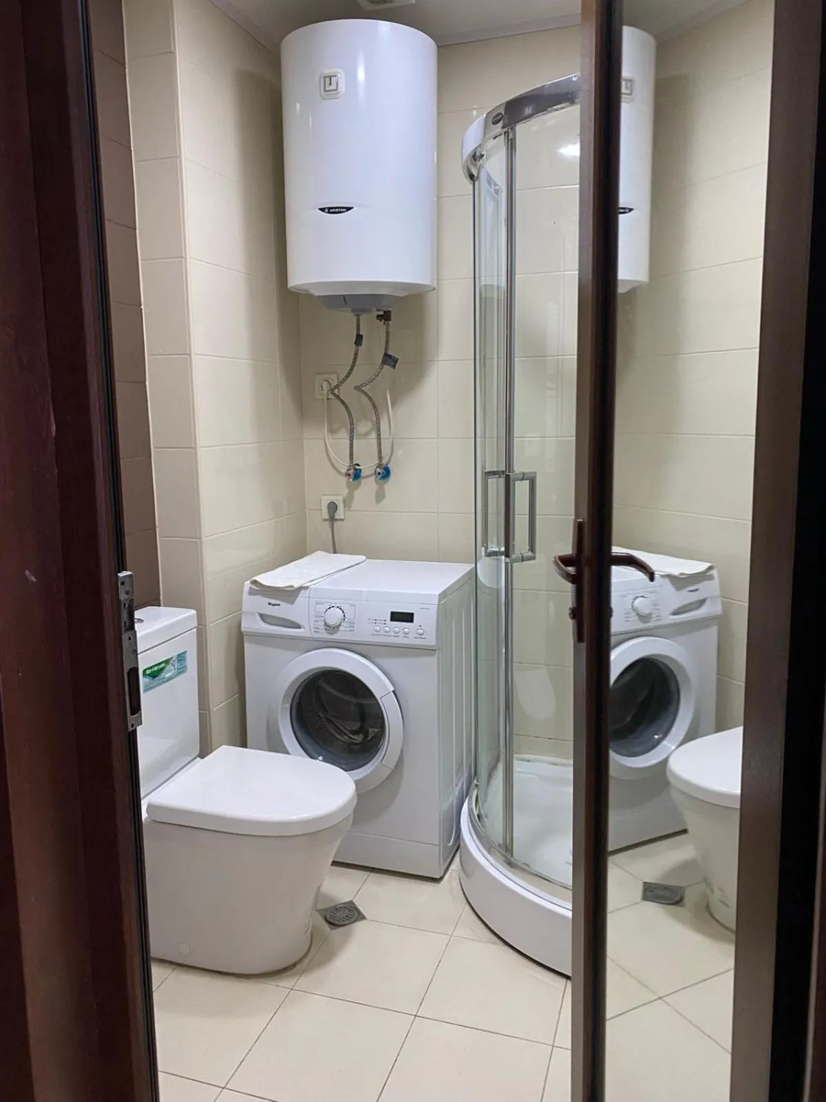 Toilet in Aparthotel Holiday Lux Batumi