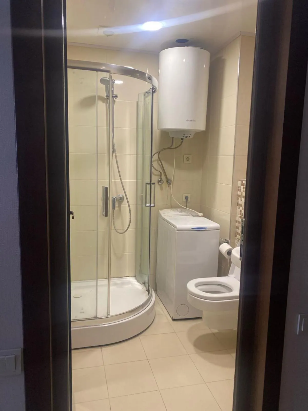 Shower in Aparthotel Holiday Lux Batumi