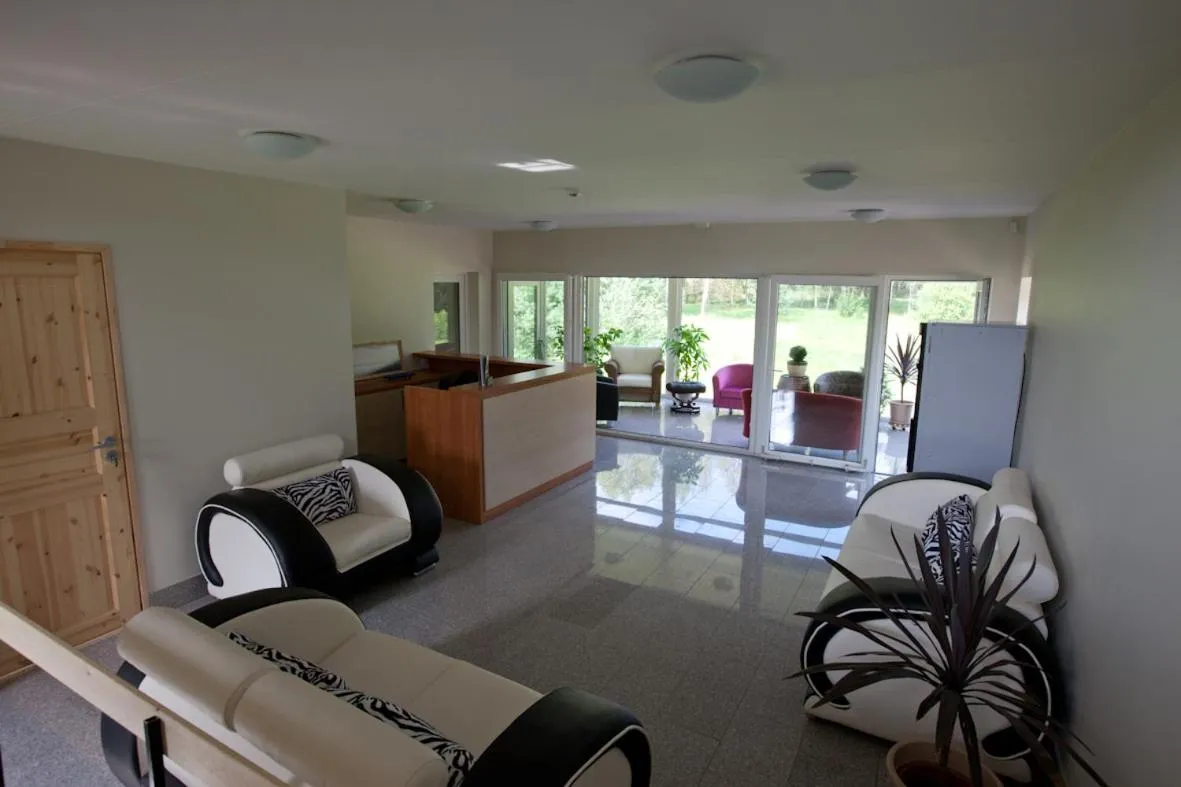 Lounge or bar in Love Island 2