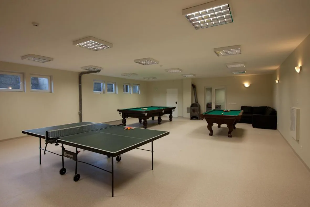 Billiard in Love Island 2