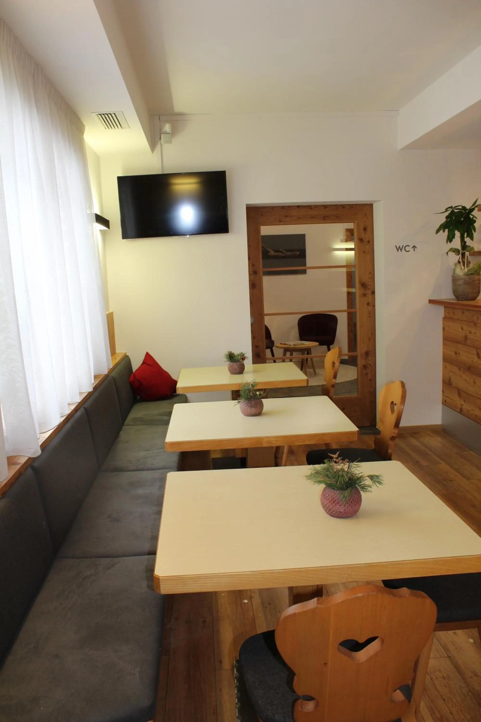 Lounge or bar in Hotel Argentum by Bergkristall