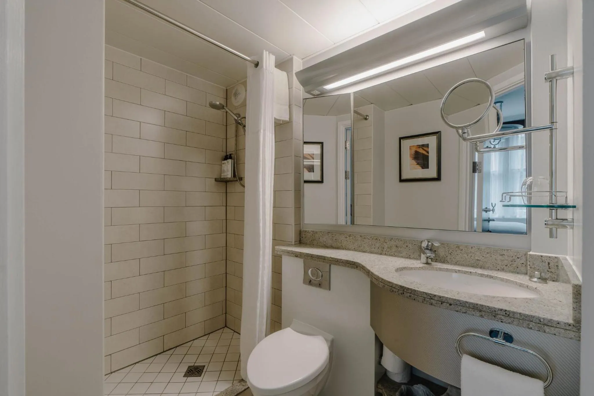 Bathroom in Club Quarters Hotel Trafalgar Square, London