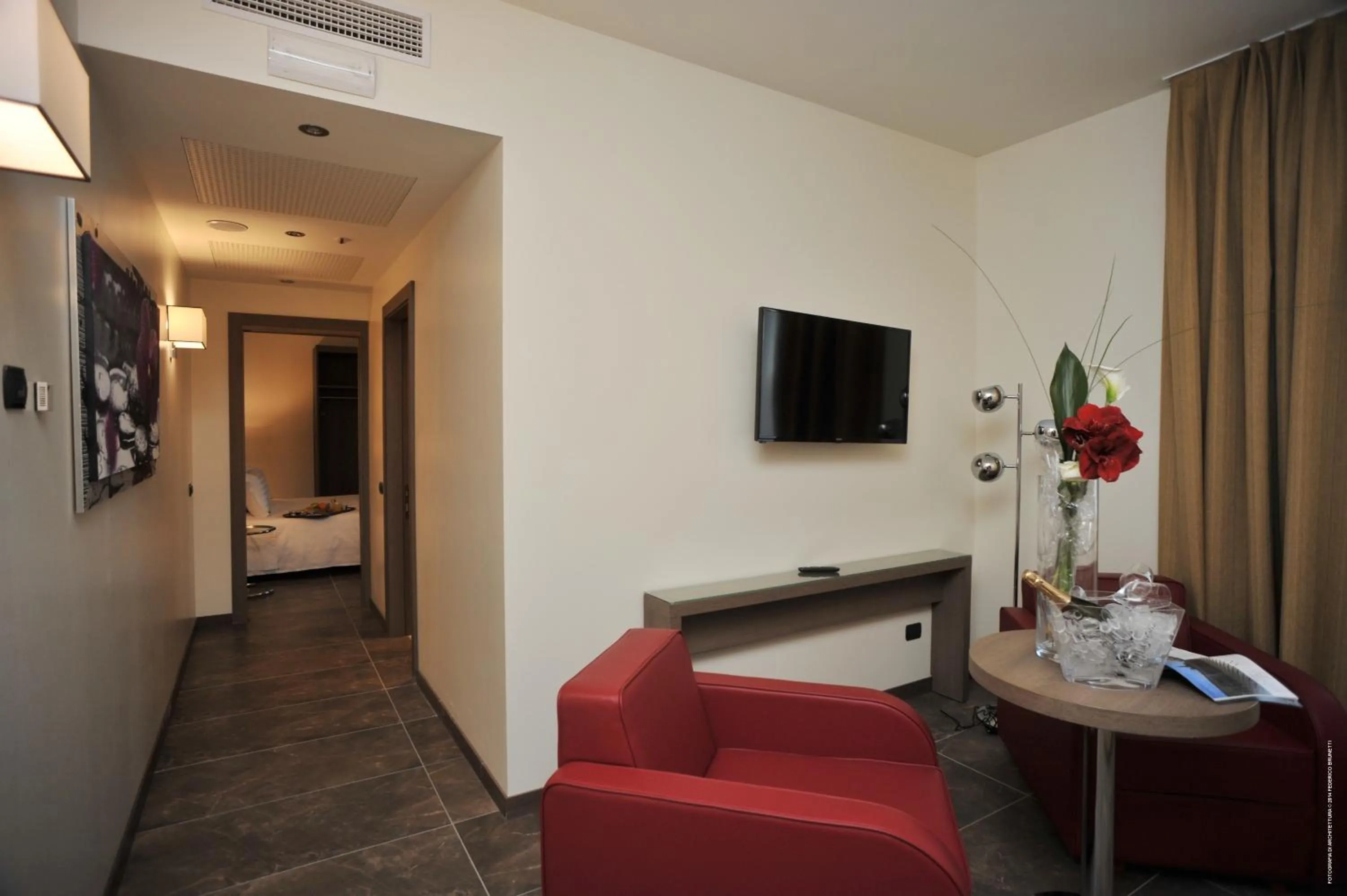 Living room, Bed in Klima Hotel Milano Fiere