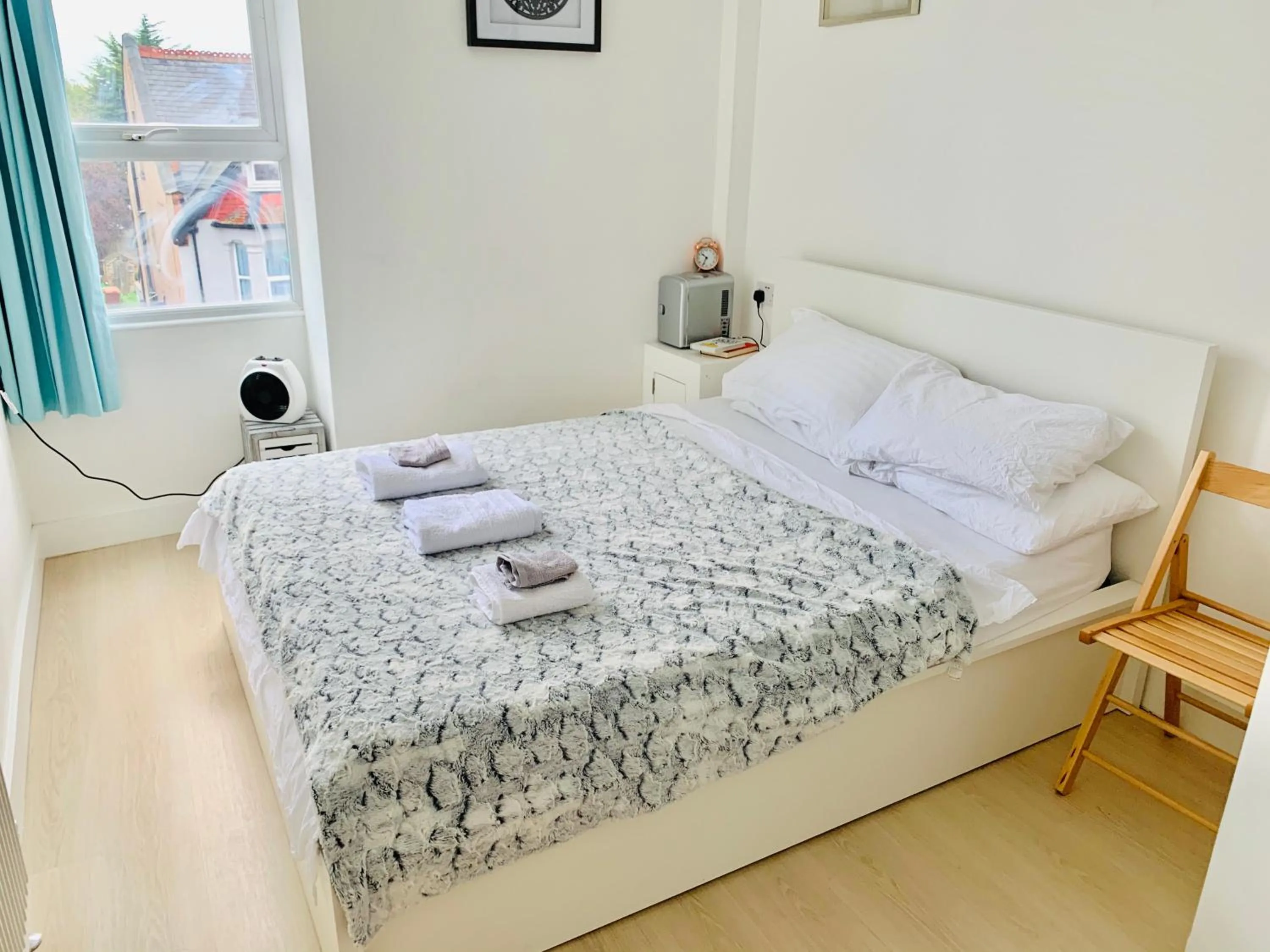 Bed in Quiet cosy rooms