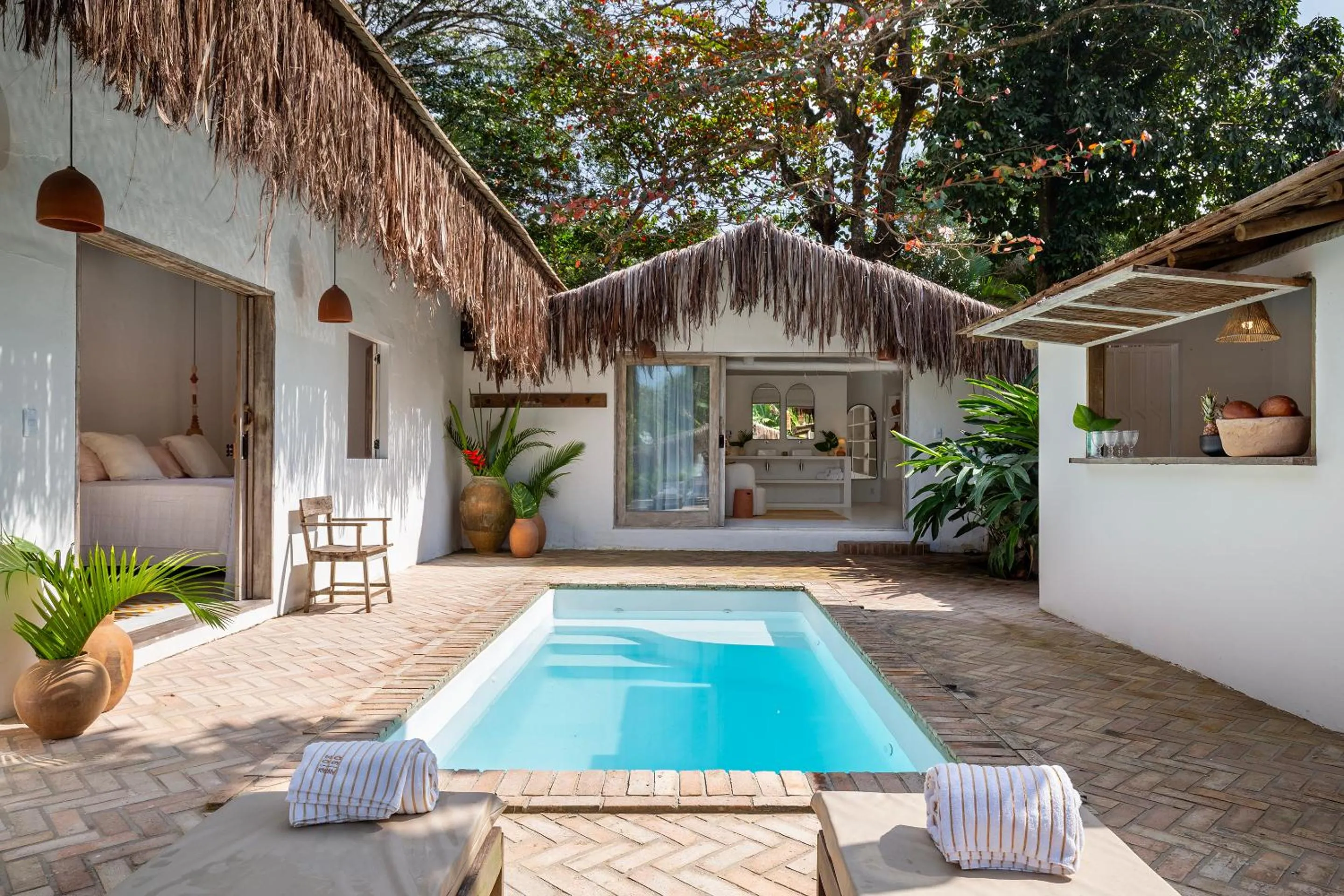 Property building in Pousada Seis e Meia