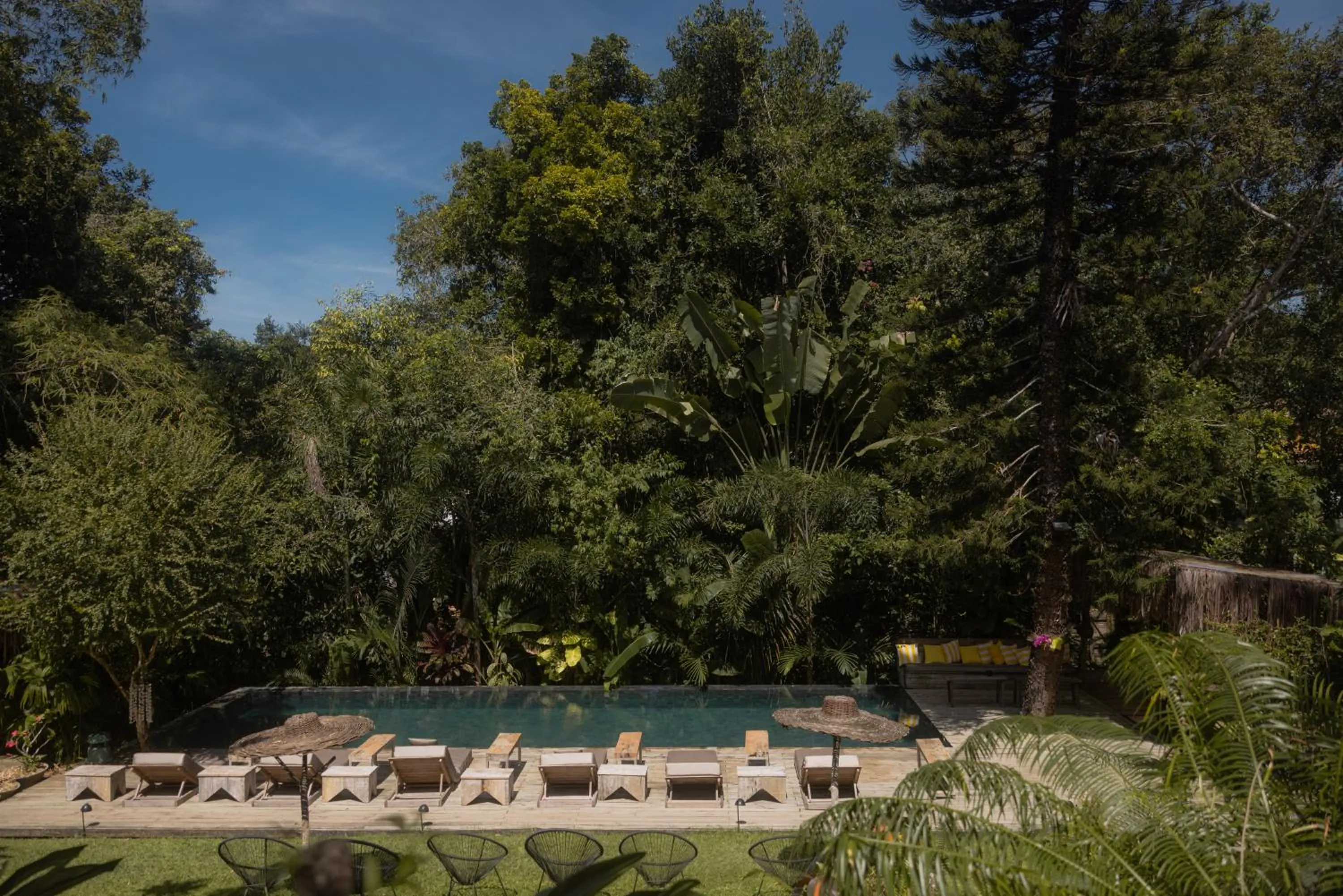 Swimming pool in Pousada Seis e Meia