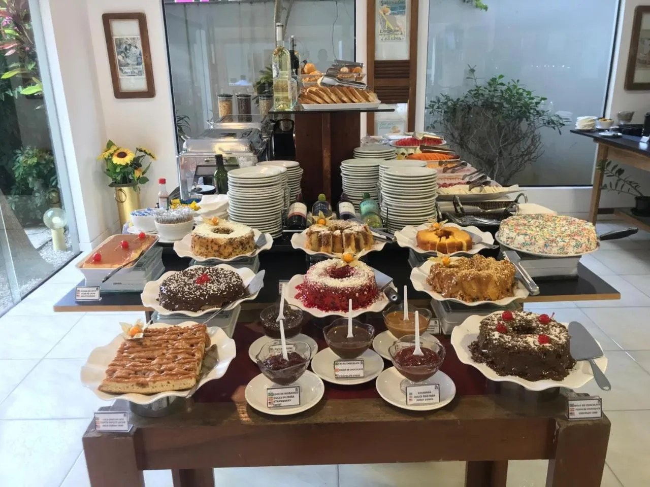 Caravaggio Praia Hotel