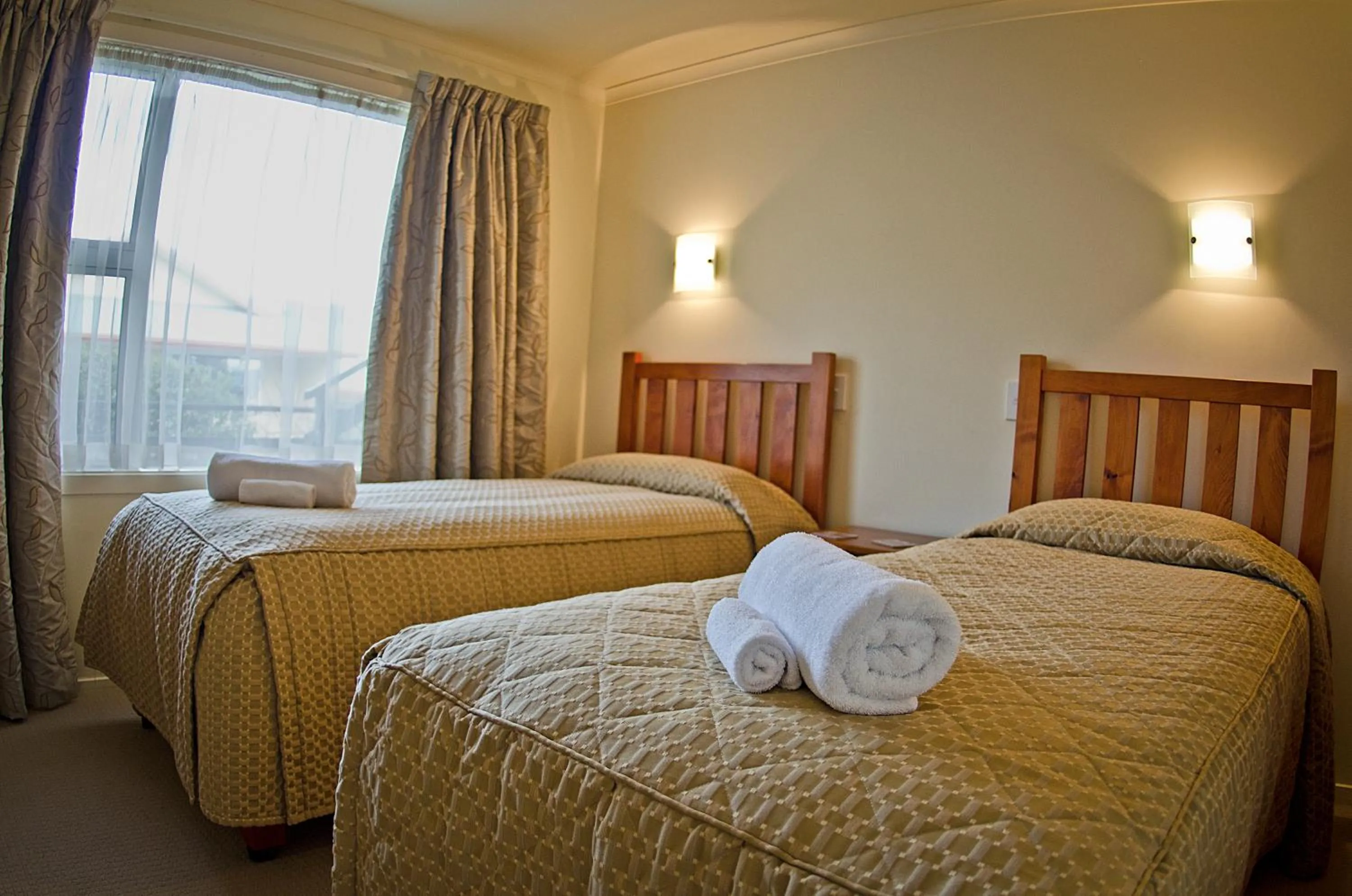 Bedroom, Bed in Panorama Court