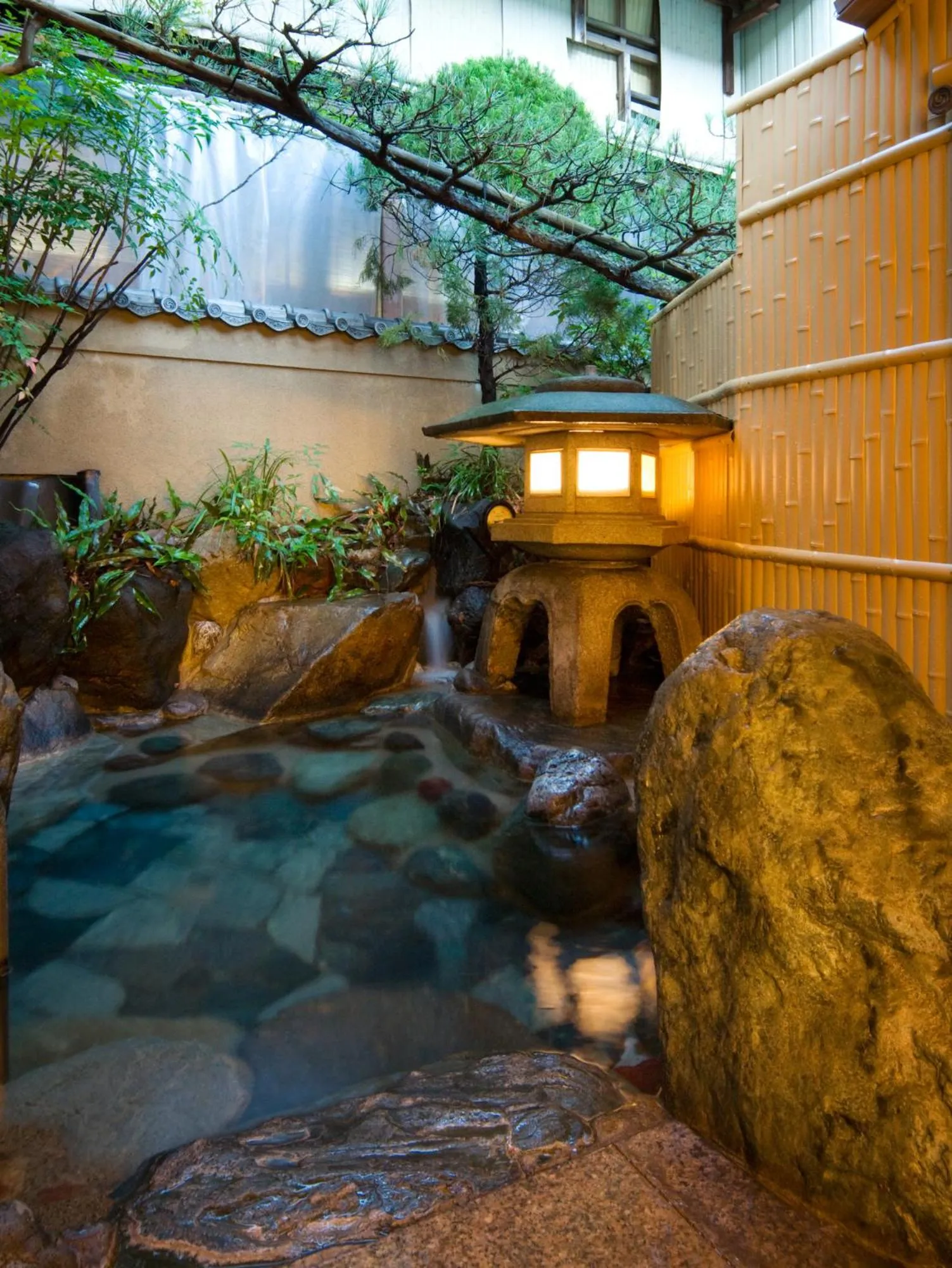 Hot Spring Bath in Izumi-so