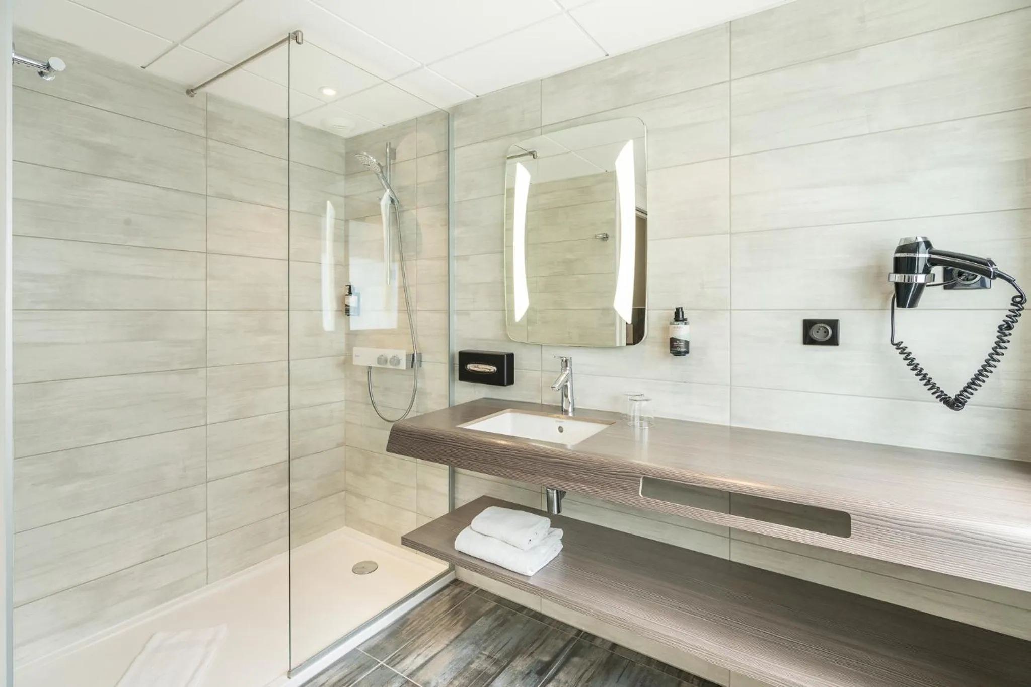 Bathroom in Hôtel Maison Turenne