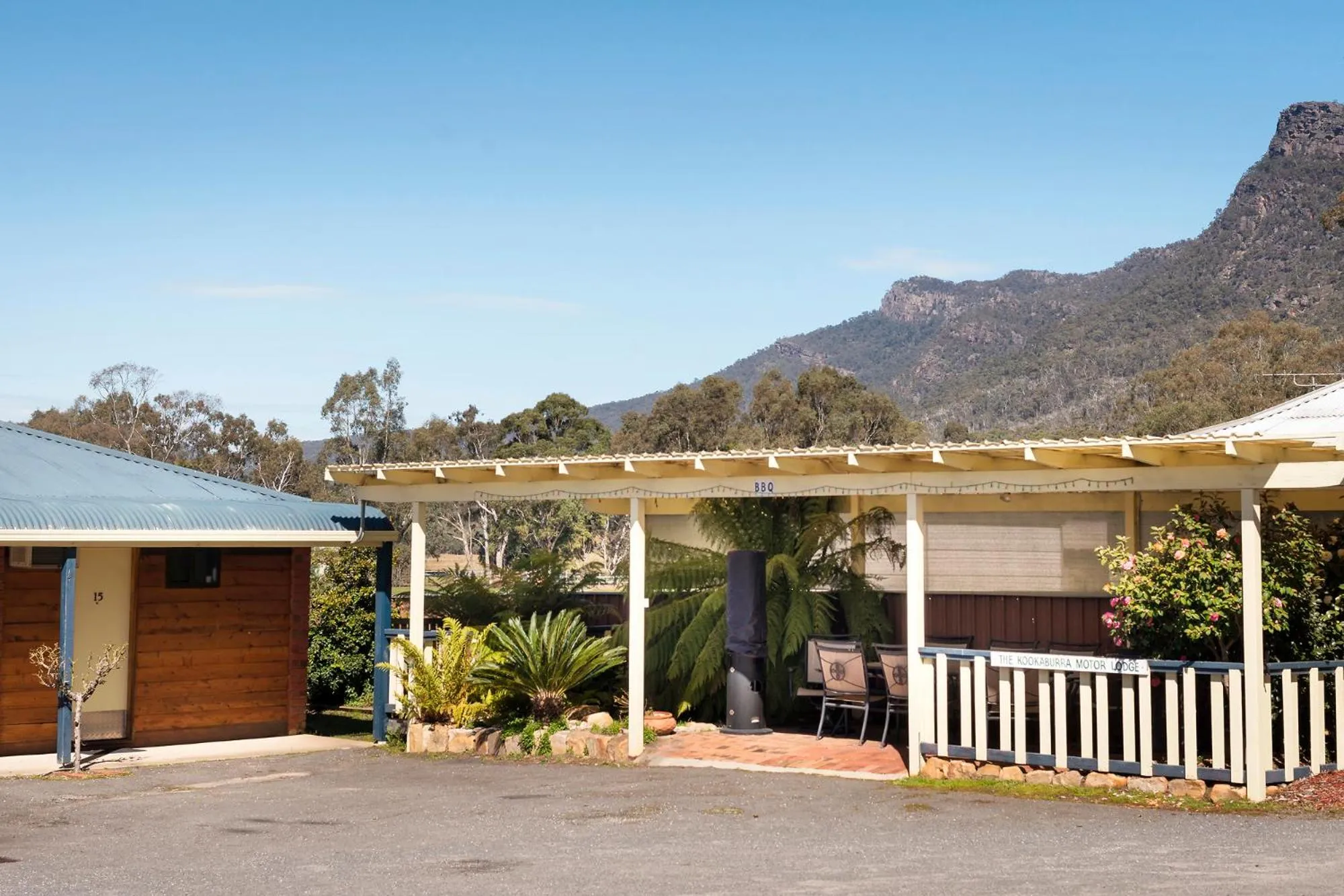 BBQ facilities in Kookaburra Motor Lodge