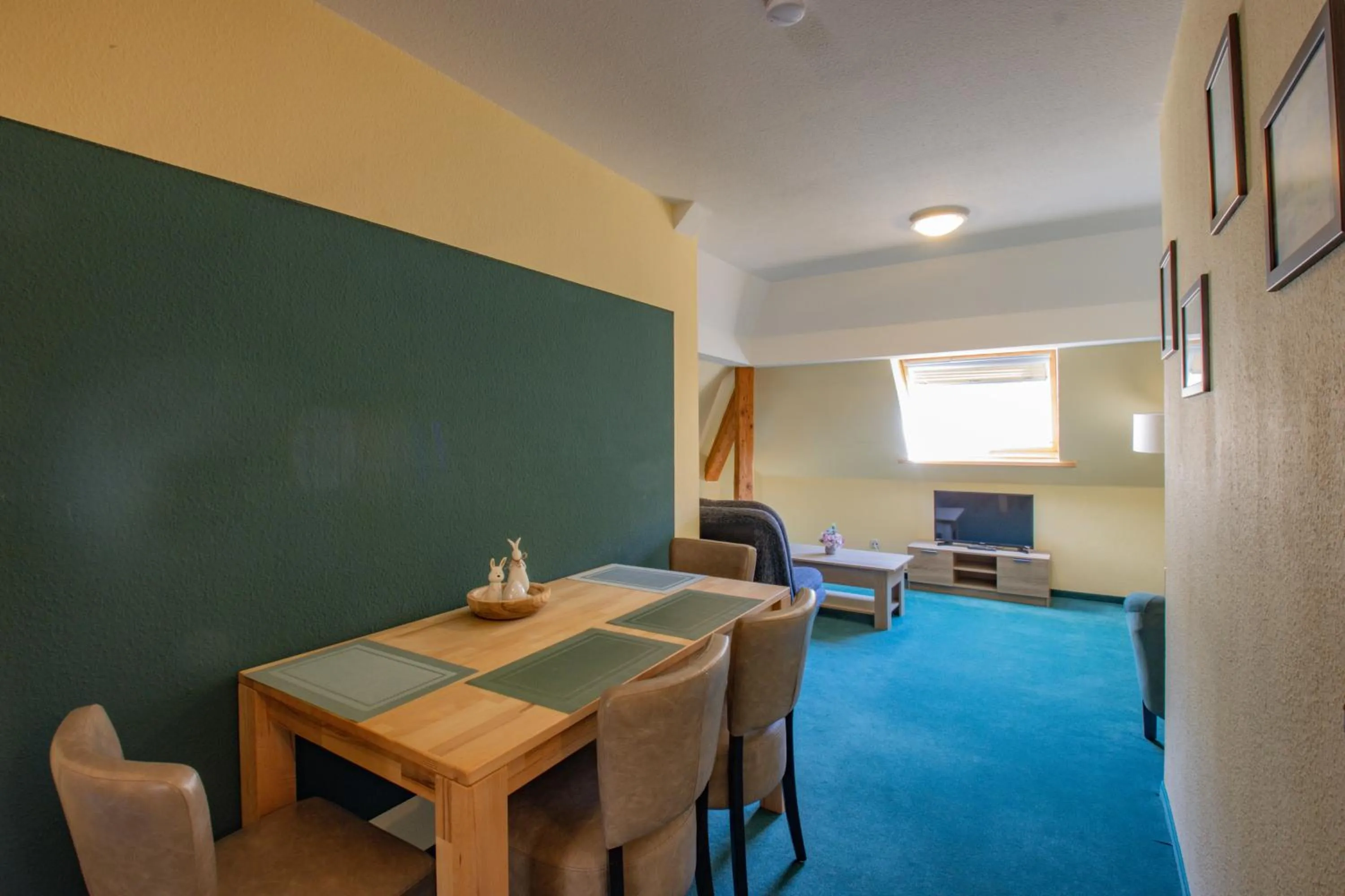 Photo of the whole room in Ferien Hotel Villa Südharz