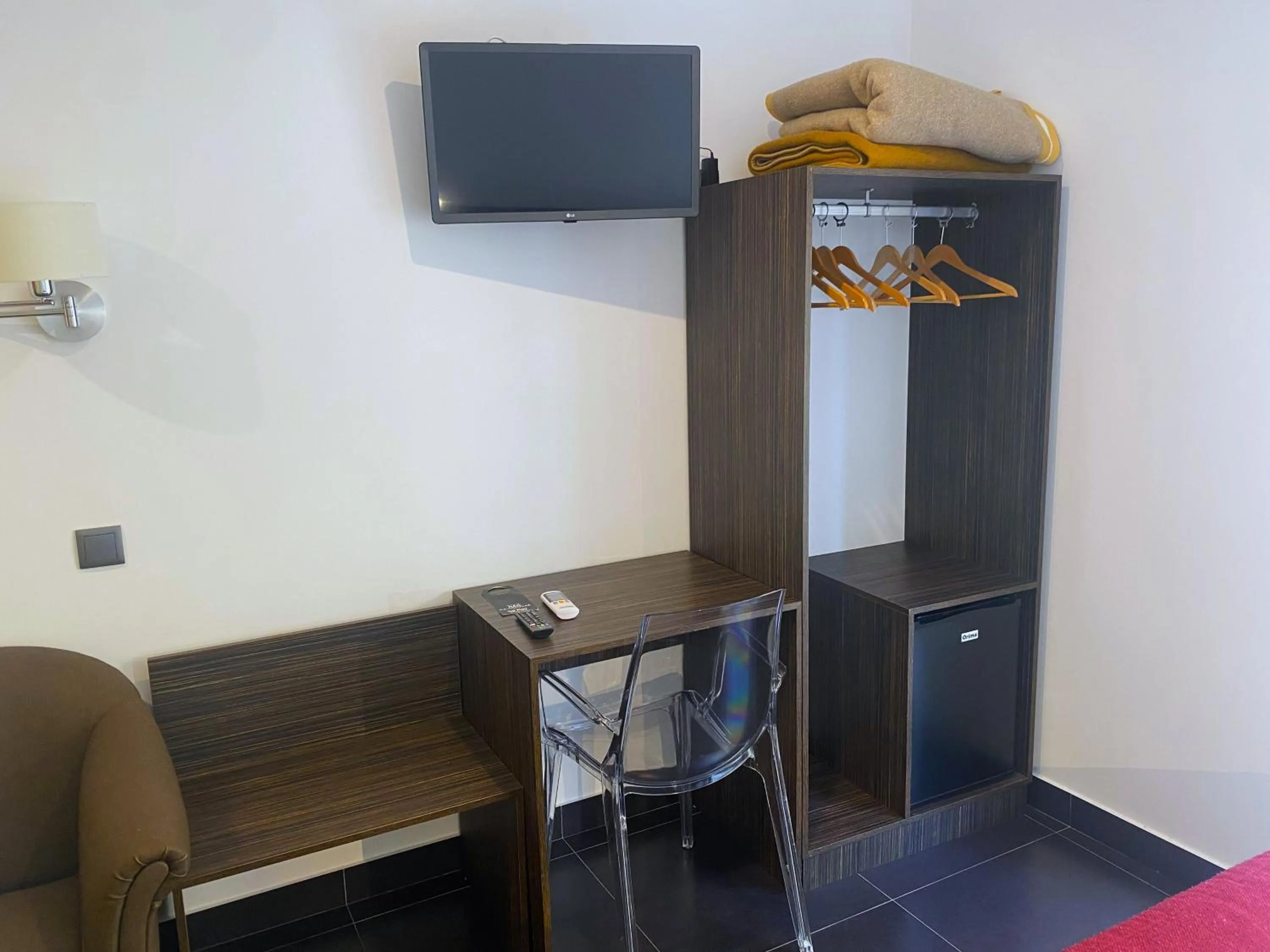 TV and multimedia in Hotel Oceano