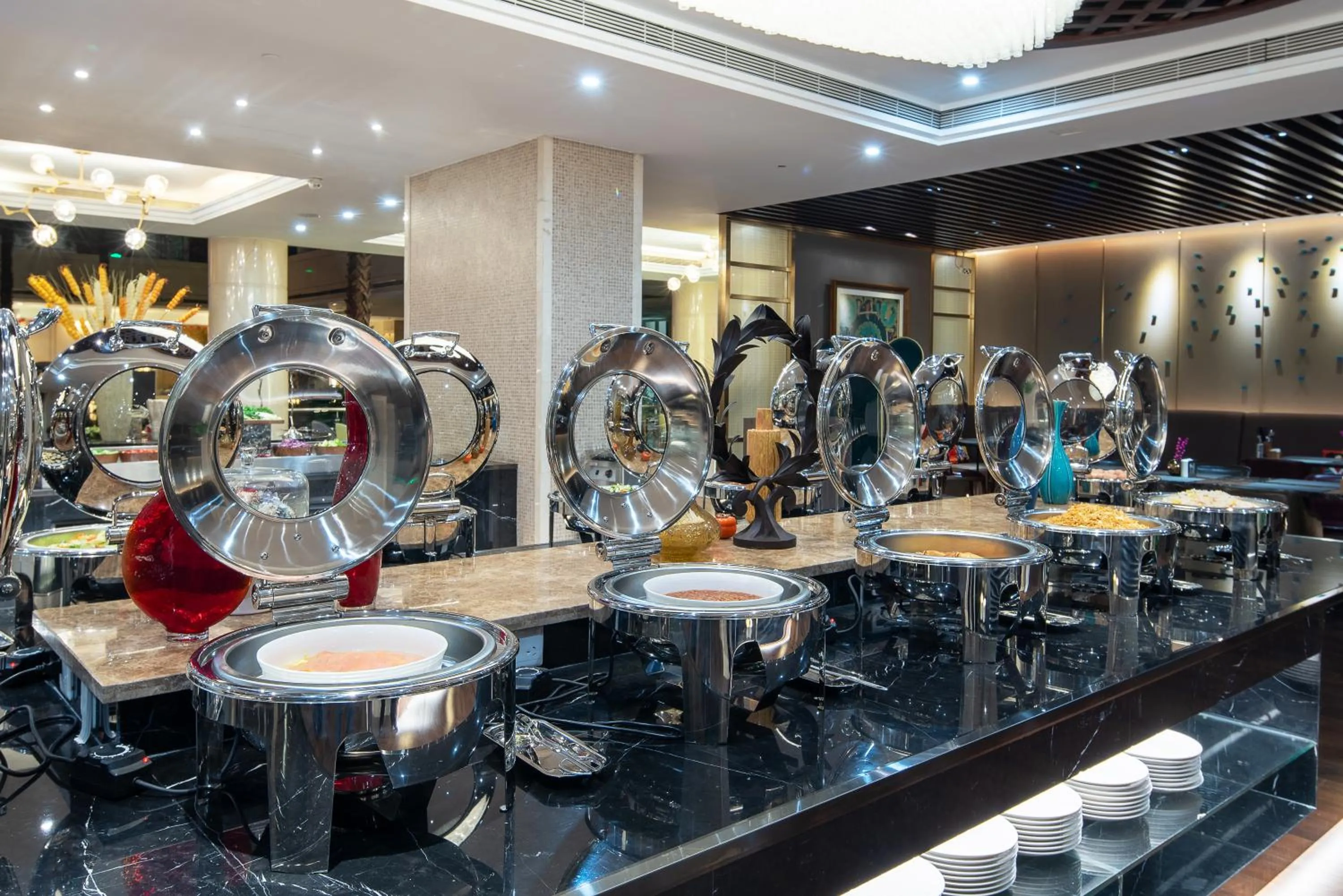 Restaurant/places to eat in Jin Jiang West Capital International Hotel