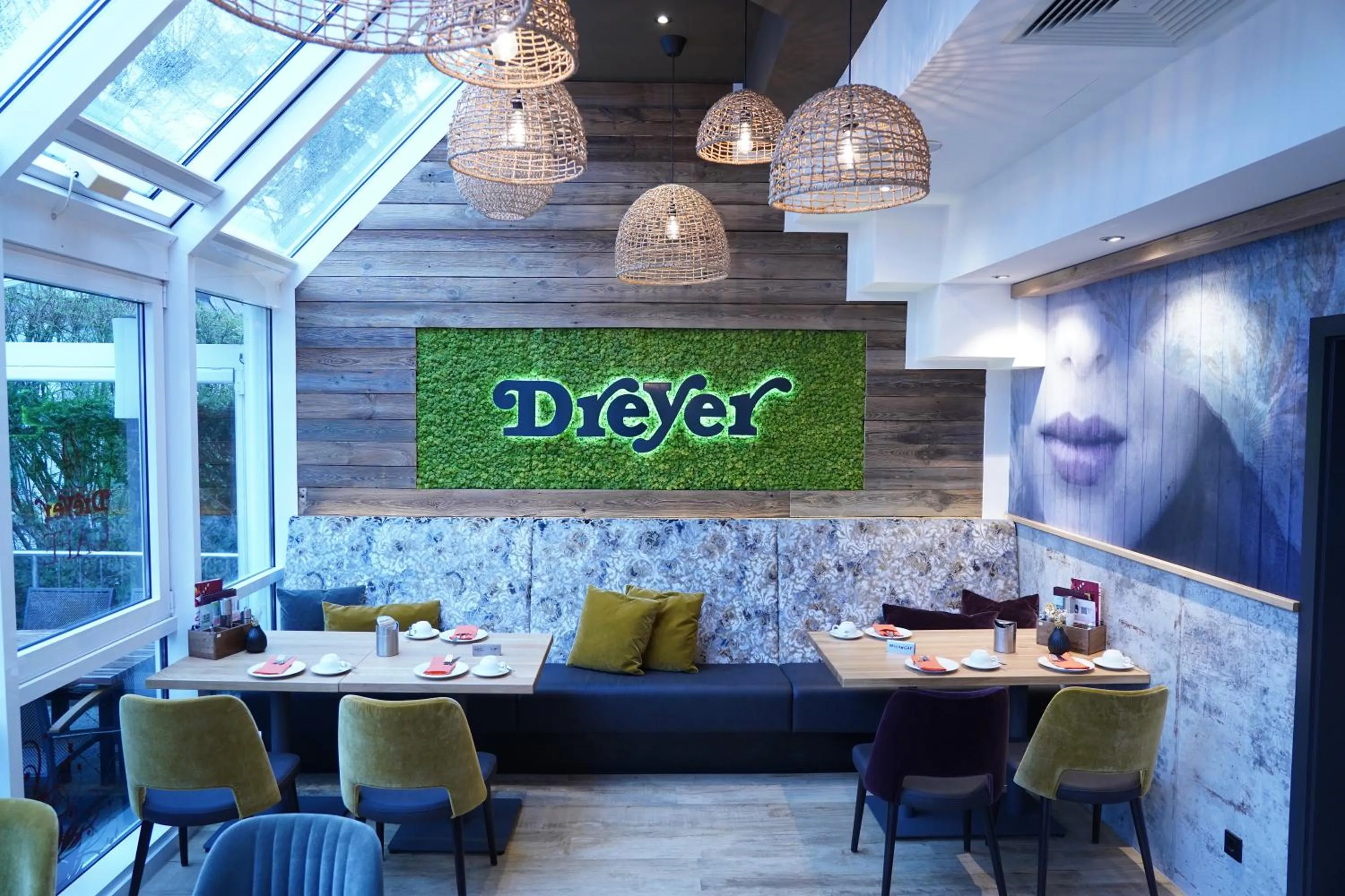 Restaurant/places to eat in Hotel Dreyer Garni