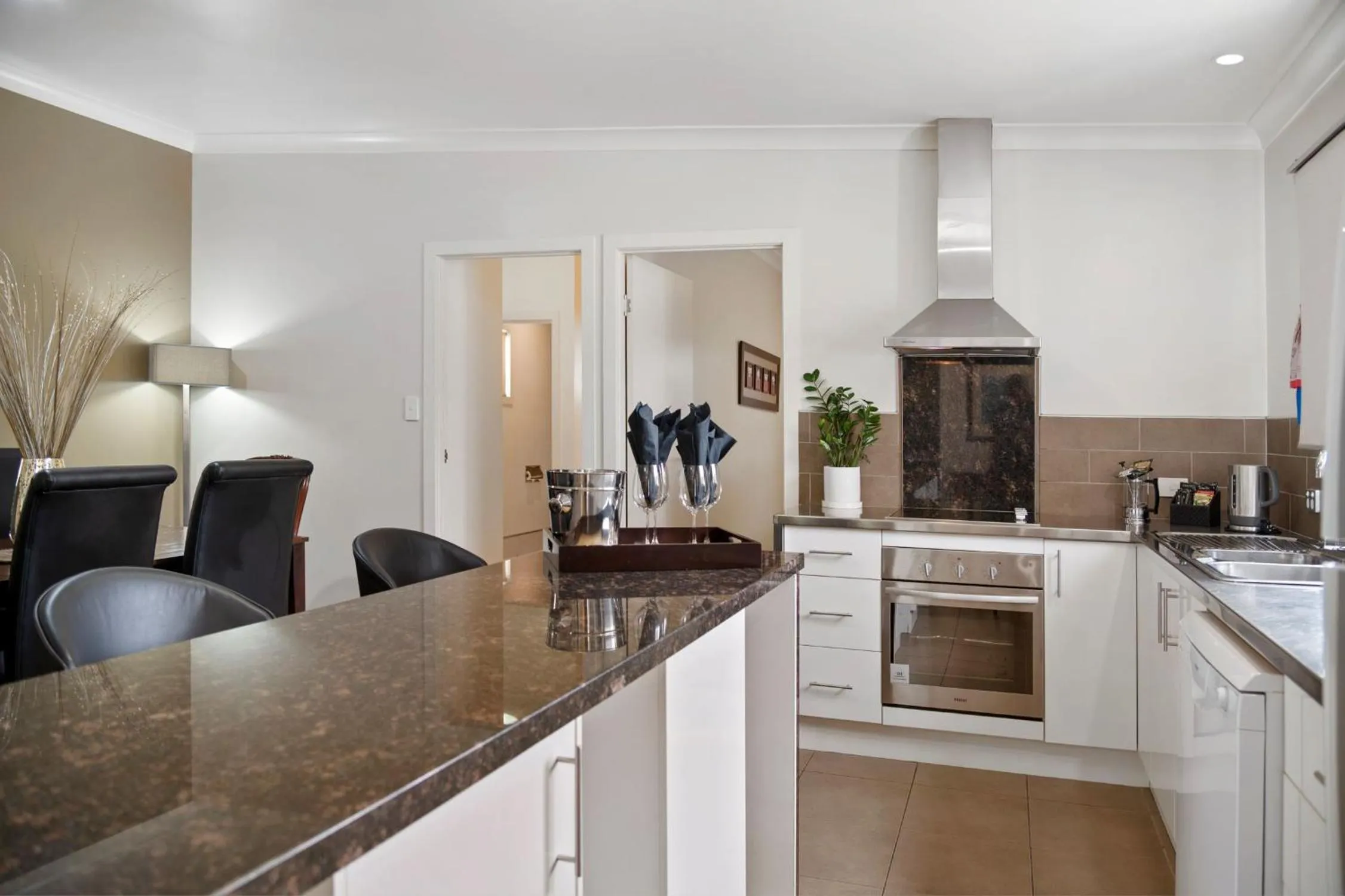 Kitchen or kitchenette in 53 on Victoria