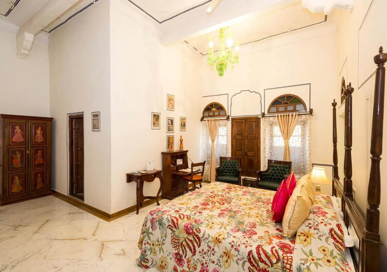 Bedroom, Bed in Fort Barli - A 16th Century Castle