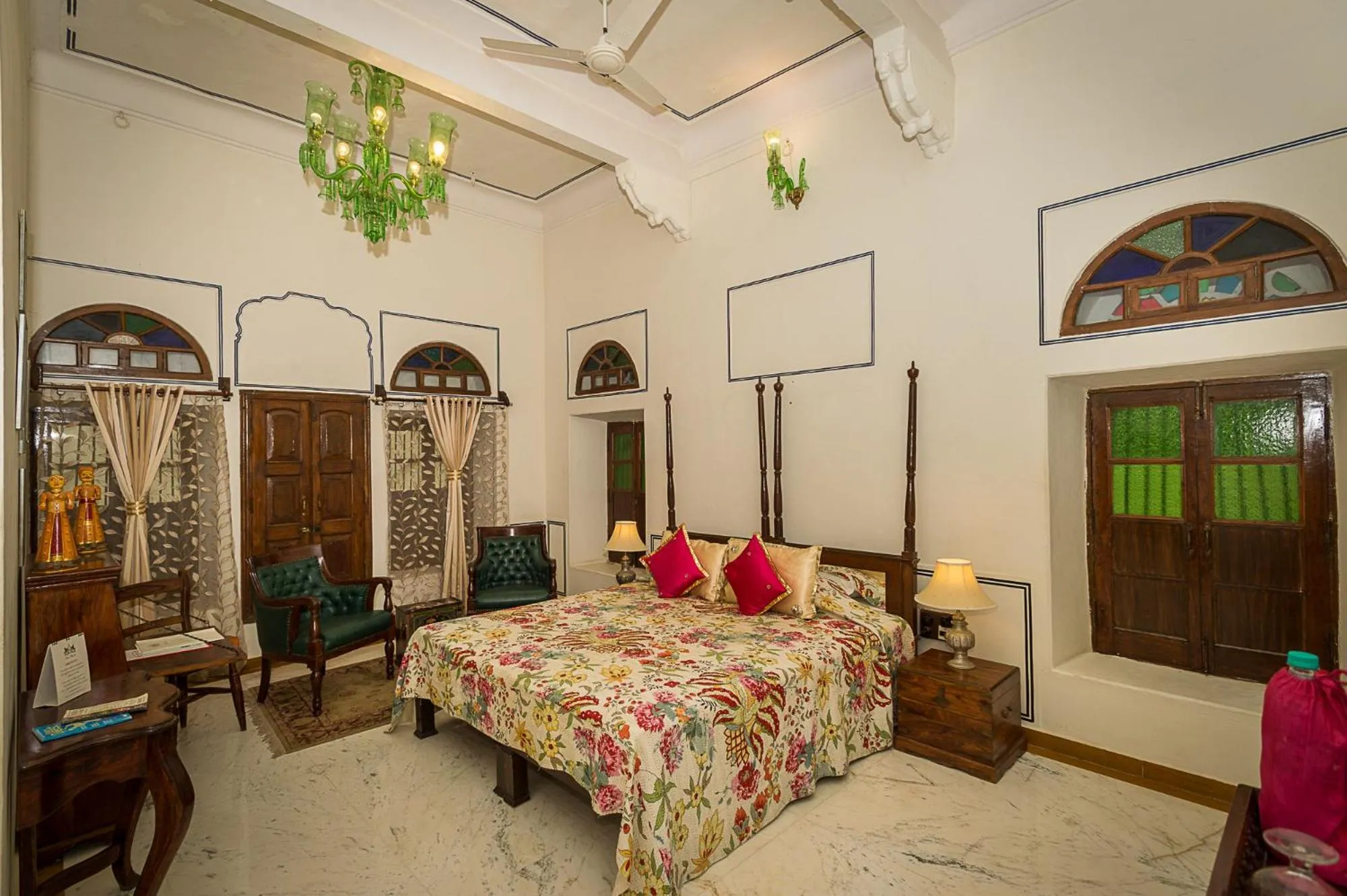 Bedroom, Bed in Fort Barli - A 16th Century Castle