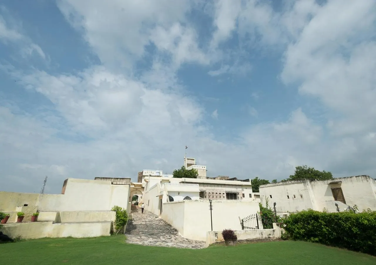 Property building in Fort Barli - A 16th Century Castle