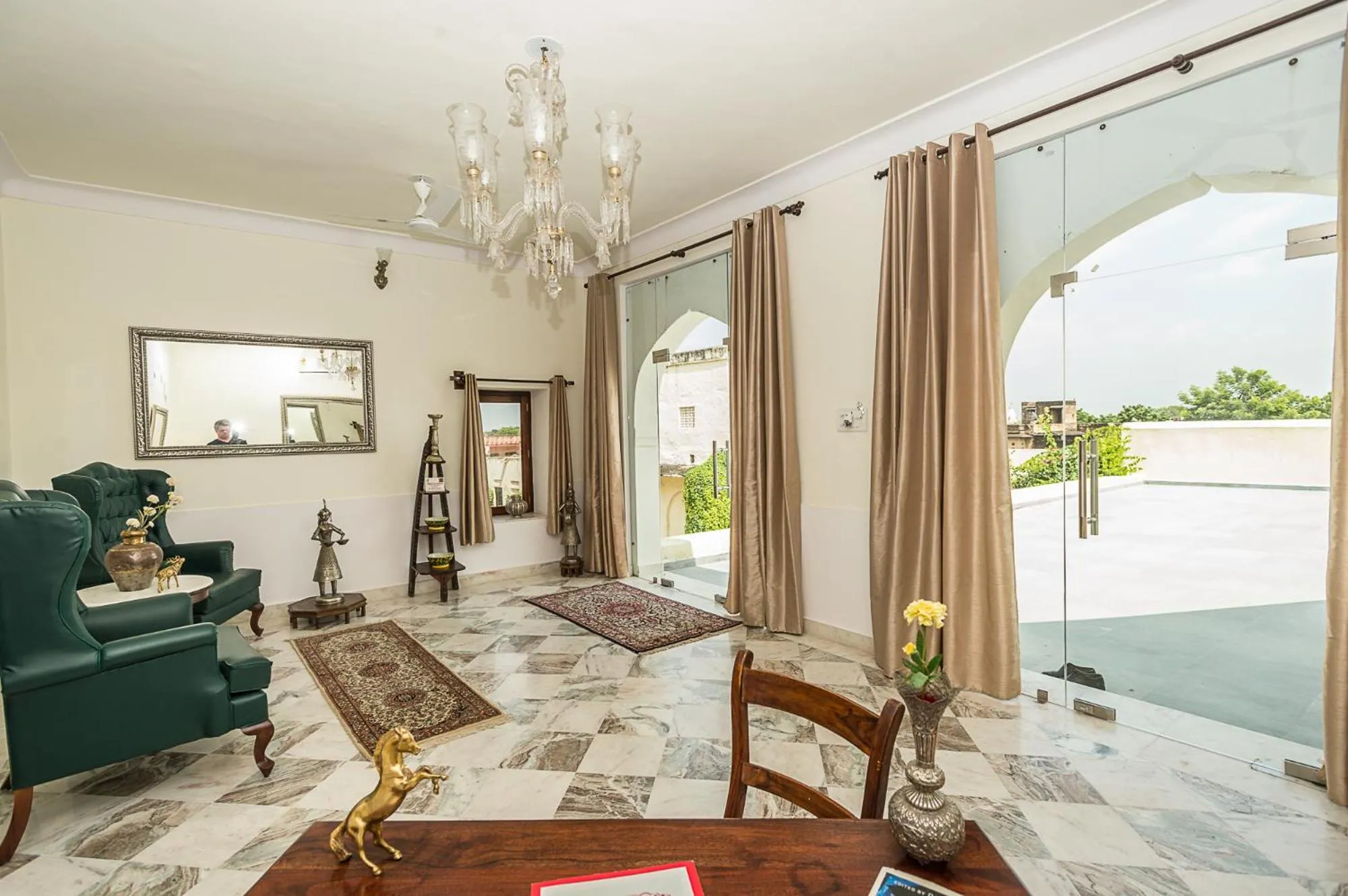 Living room in Fort Barli - A 16th Century Castle