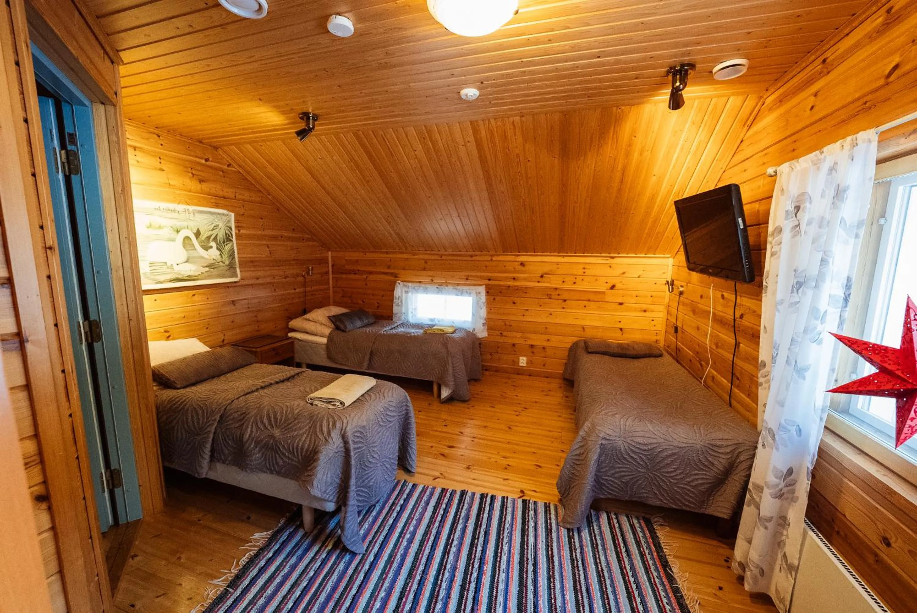 Bedroom, Bed in Napapiirin Järvilomat